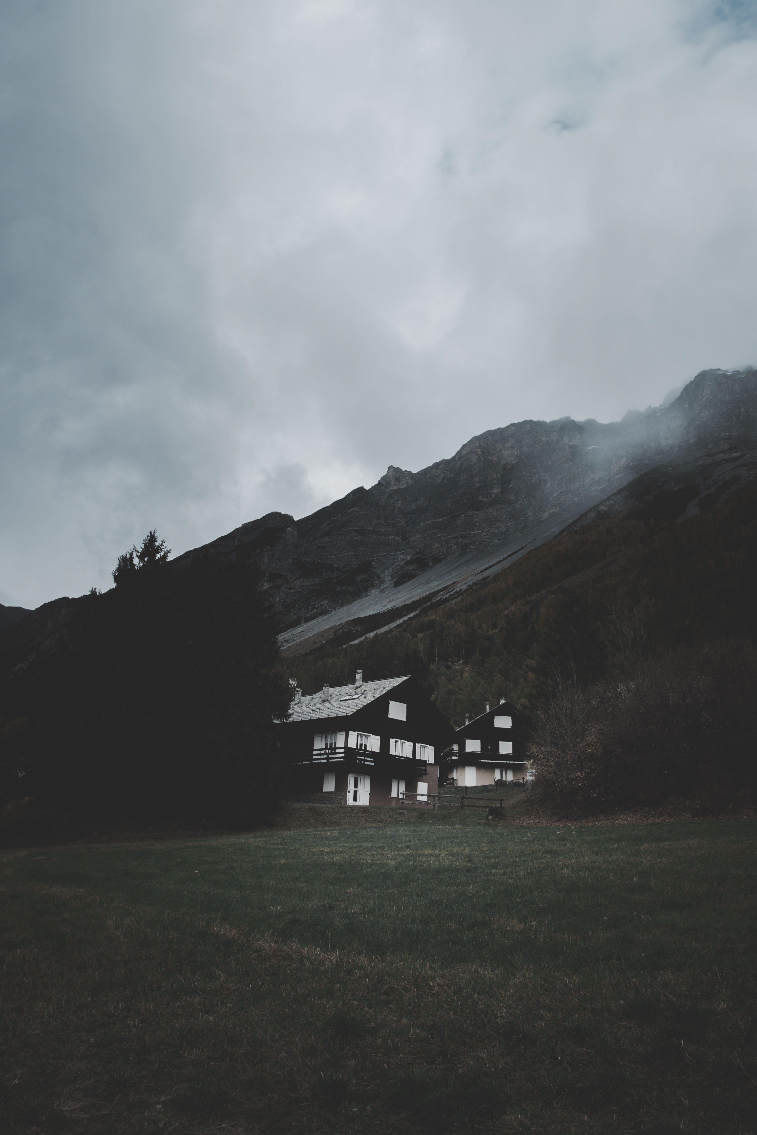 4K, concrete, scenics - nature, peak, outdoors, no people, sky, doom, plant, landscape, mountian, environment, land, cottage, architecture, building, built structure, Phone HD Wallpaper