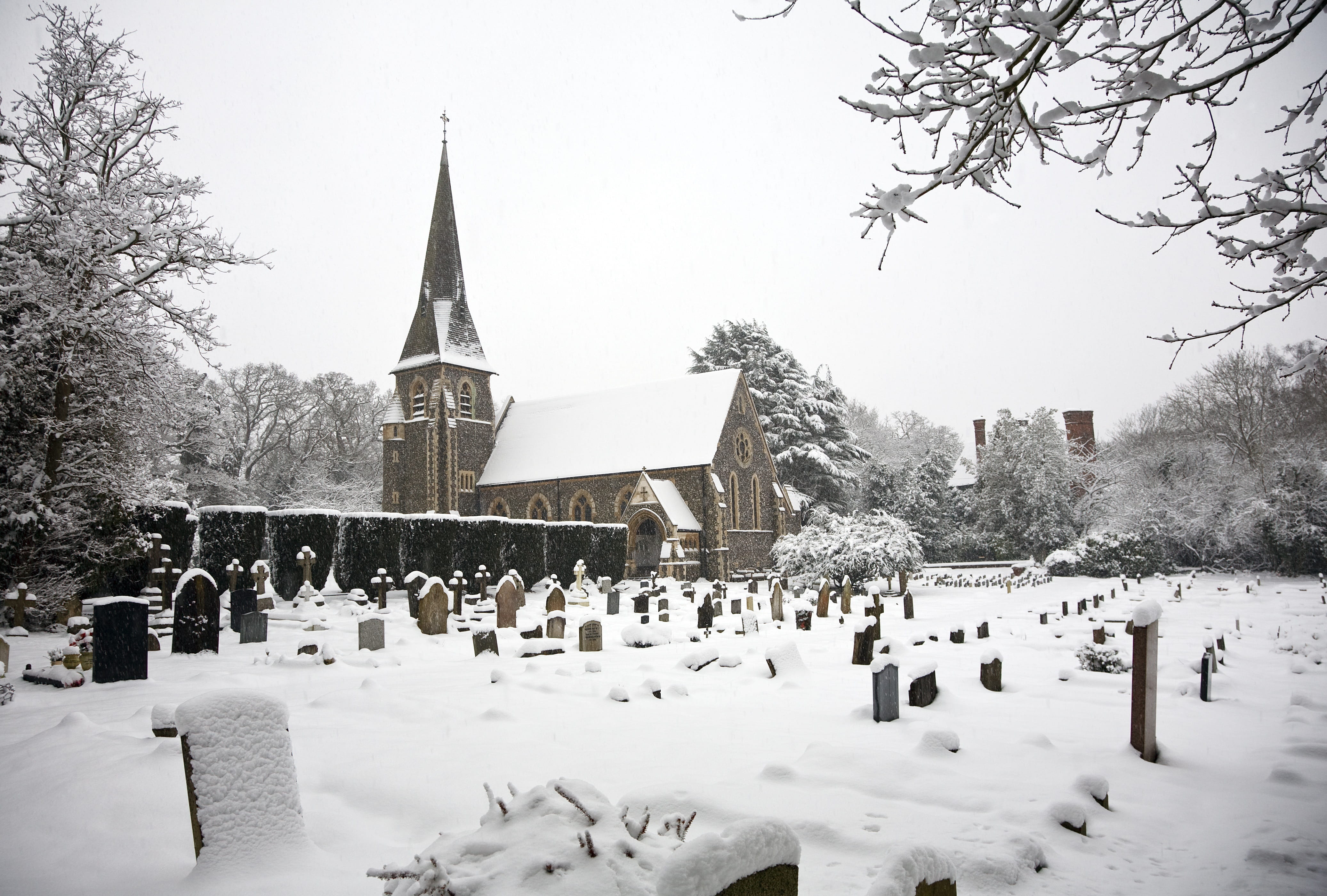 built structure, weather, Graveyard, place of worship, resting, belief, winter, cold temperature, spire, peaceful, white color, religion, religious, no people, HD Wallpaper