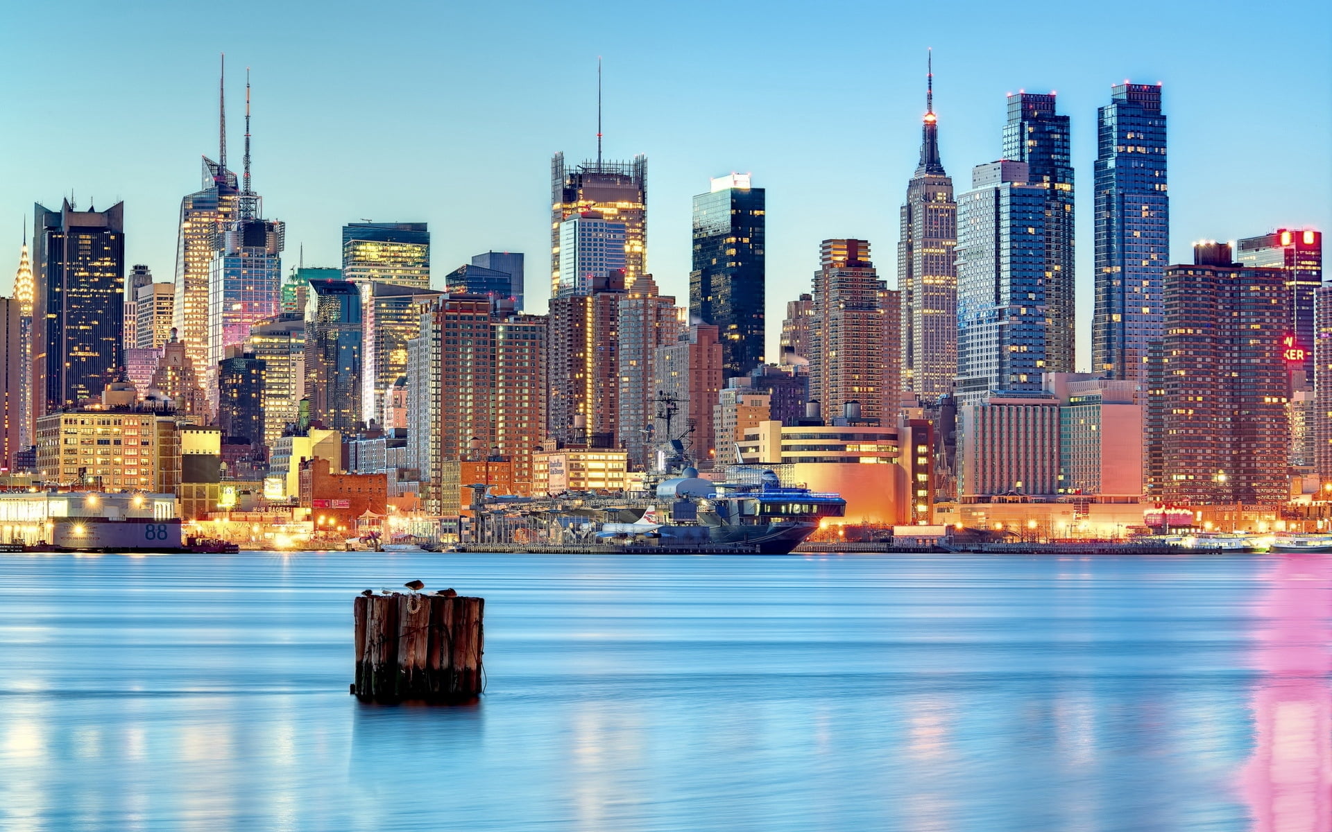 new York State, urban Scene, building Exterior, cityscape, 1080P, building, illuminated, outdoors, lower Manhattan, famous Place, night, blue, panoramic, HD Wallpaper