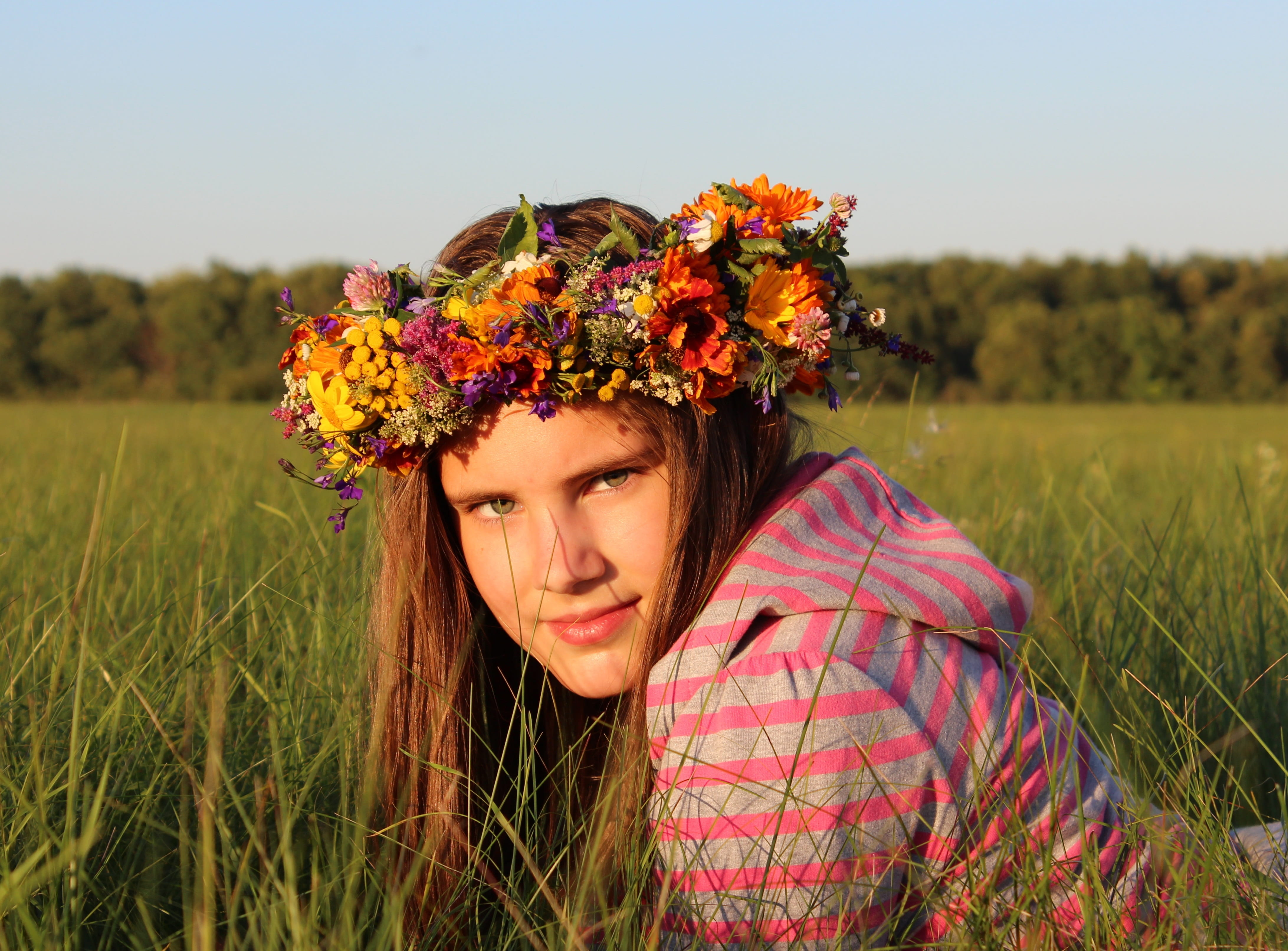 looking at camera, flower, witchcraft, autumn, young women, day, beauty in nature, young adult, antiquity, one person, conspiracy, sorceress, beautiful, HD Wallpaper