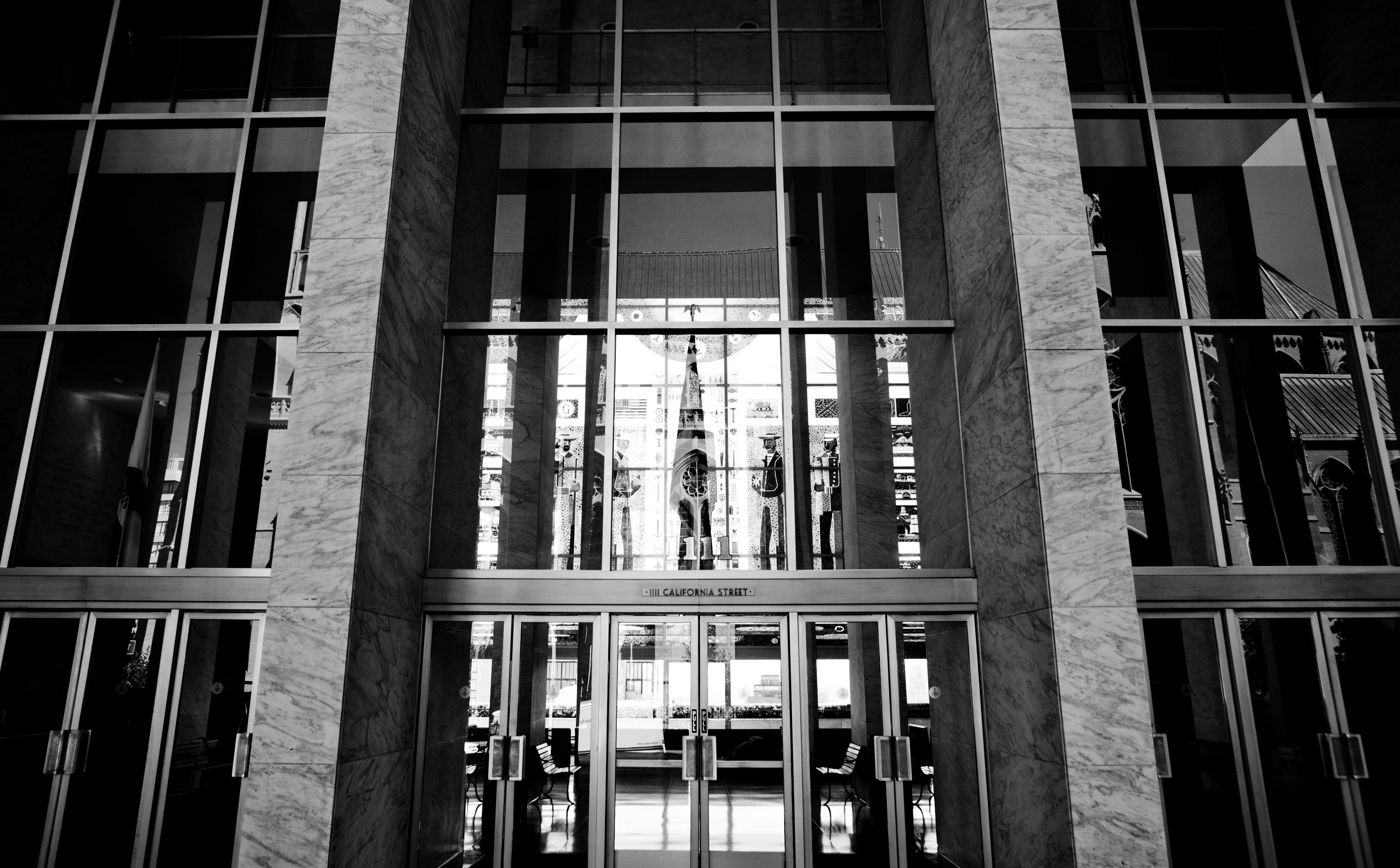glass - material, United States of America, gray, built structure, usa, California, transparent, nob hill masonic center, concrete, sunlight, secret, no people, HD Wallpaper