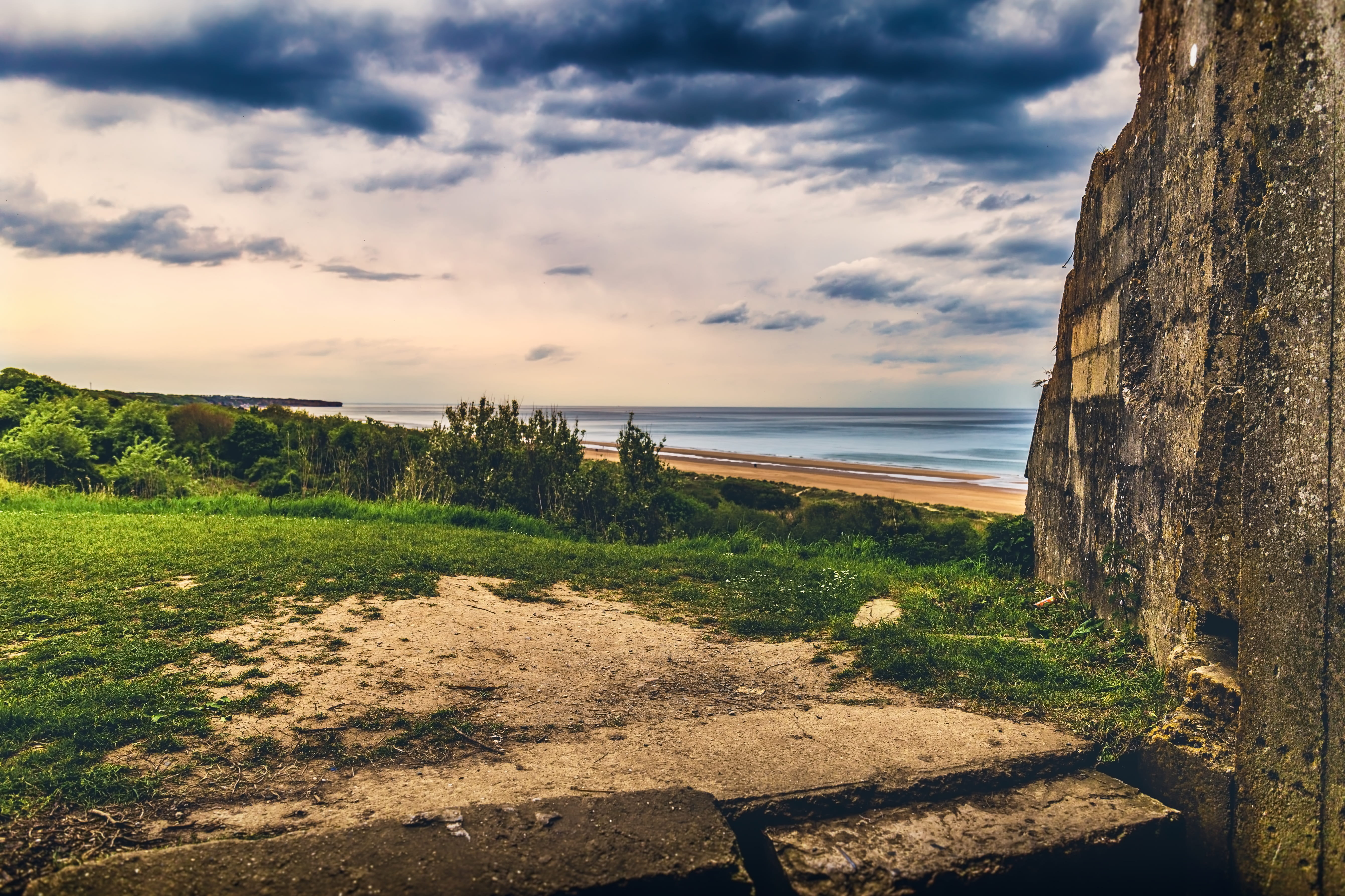 fallen, american, tree, sky, memorial, tranquility, land, landmark, ww2, water, outdoors, cloud - sky, beach, d-day, beauty in nature, view, growth, 5K, HD Wallpaper