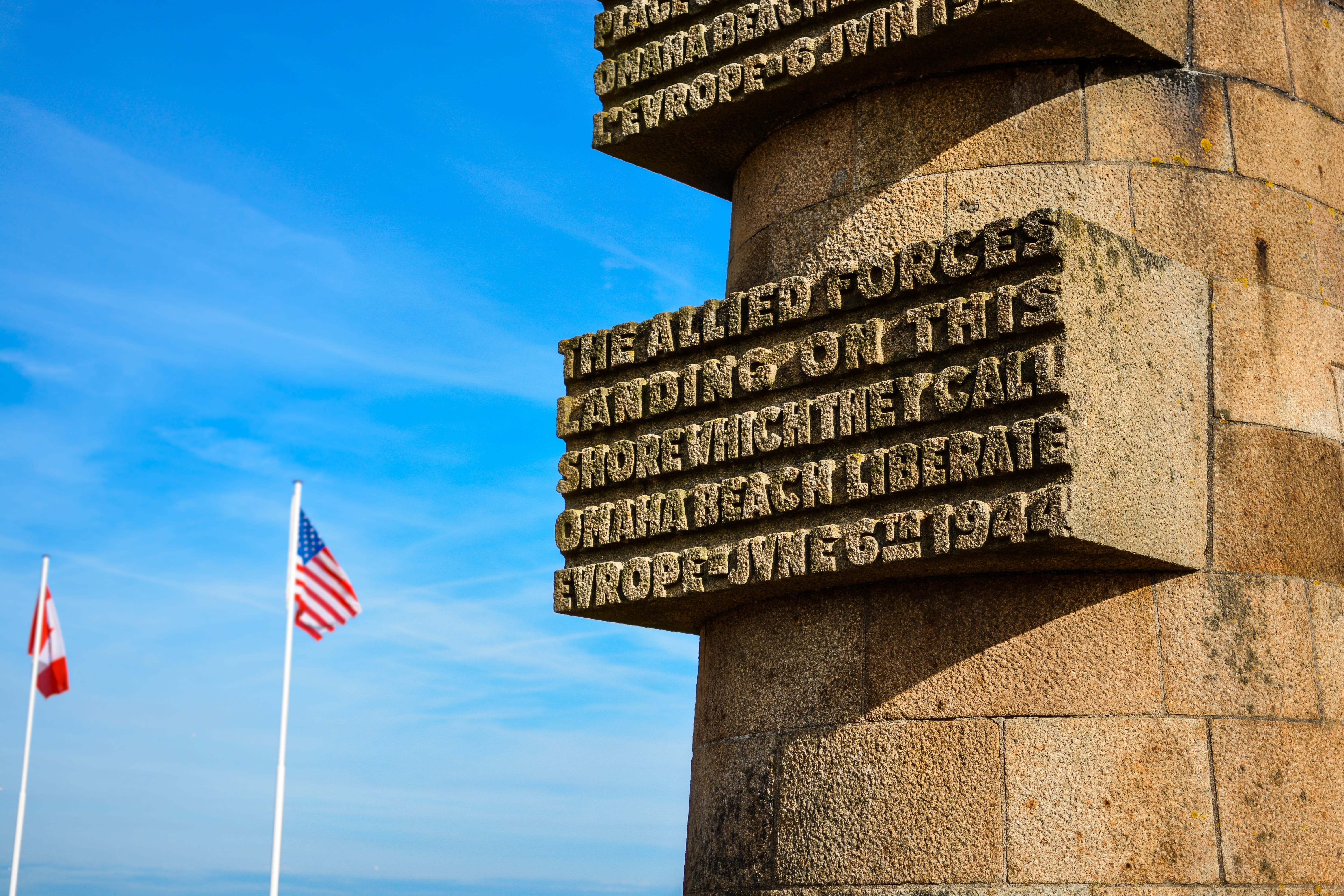 france, blue, invasion, independence, 5K, pole, braves memorial, built structure, soldiers, nature, building, red, patriotism, d day, beach, national icon, HD Wallpaper