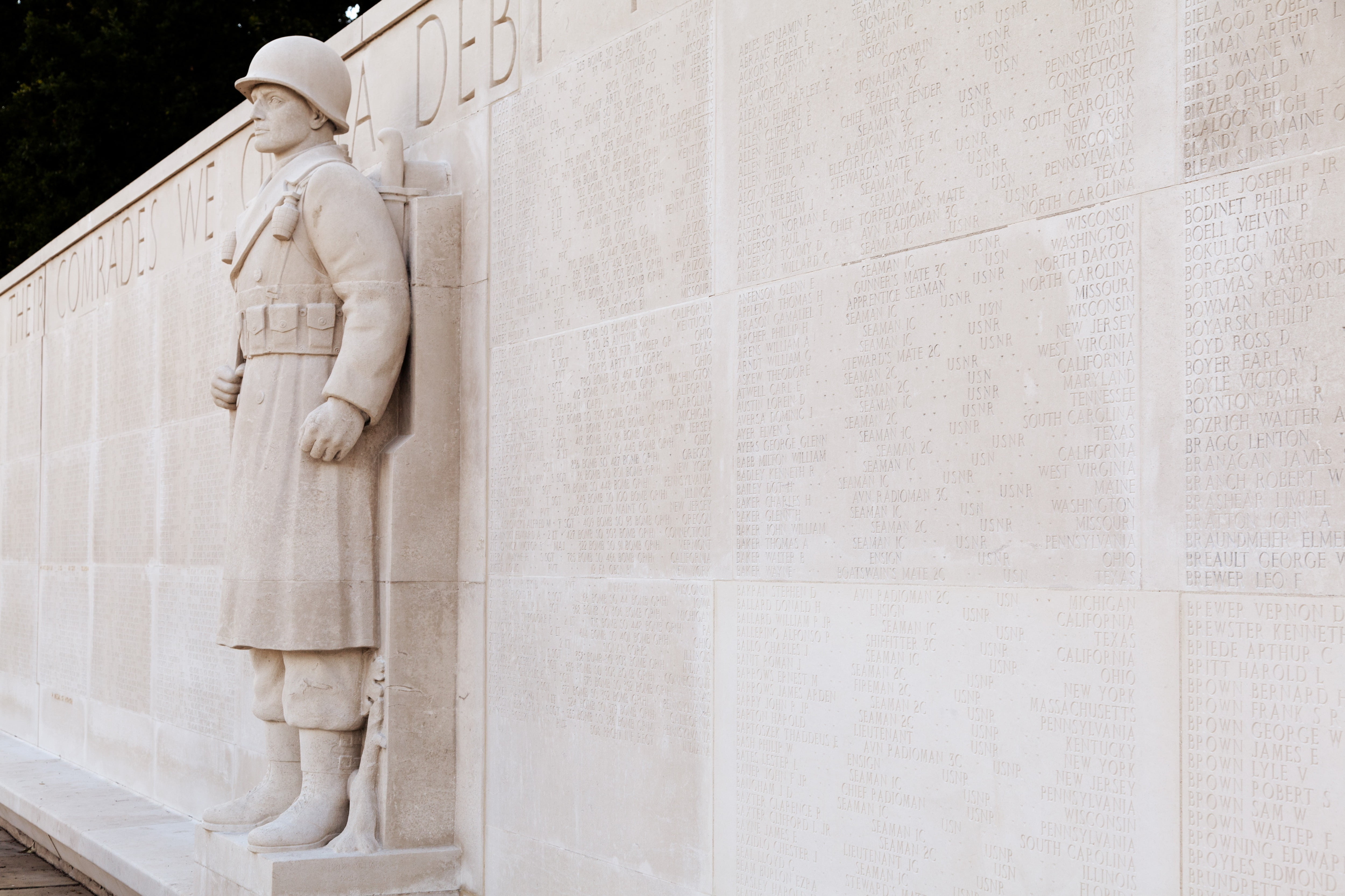 name, wearing, landmark, wall - building feature, coat, carving - craft product, outdoors, wwii, american, 4K, creativity, spirituality, memorial, death, HD Wallpaper