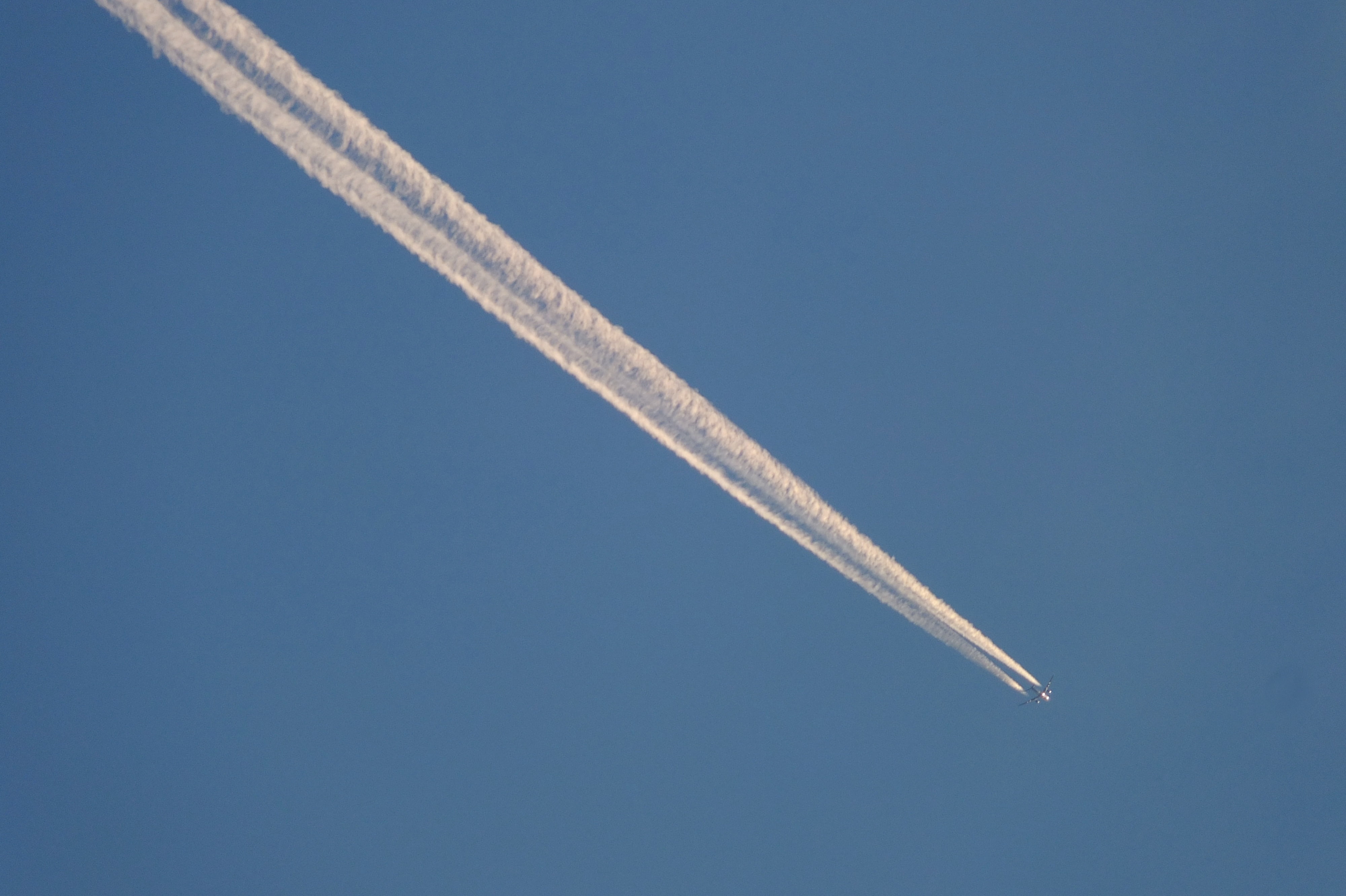 aircraft, low angle view, conspiracy theory, motion, aerospace industry, nature, flying, on the move, copy space, aviation, cloud - sky, sky, secret, speed, HD Wallpaper