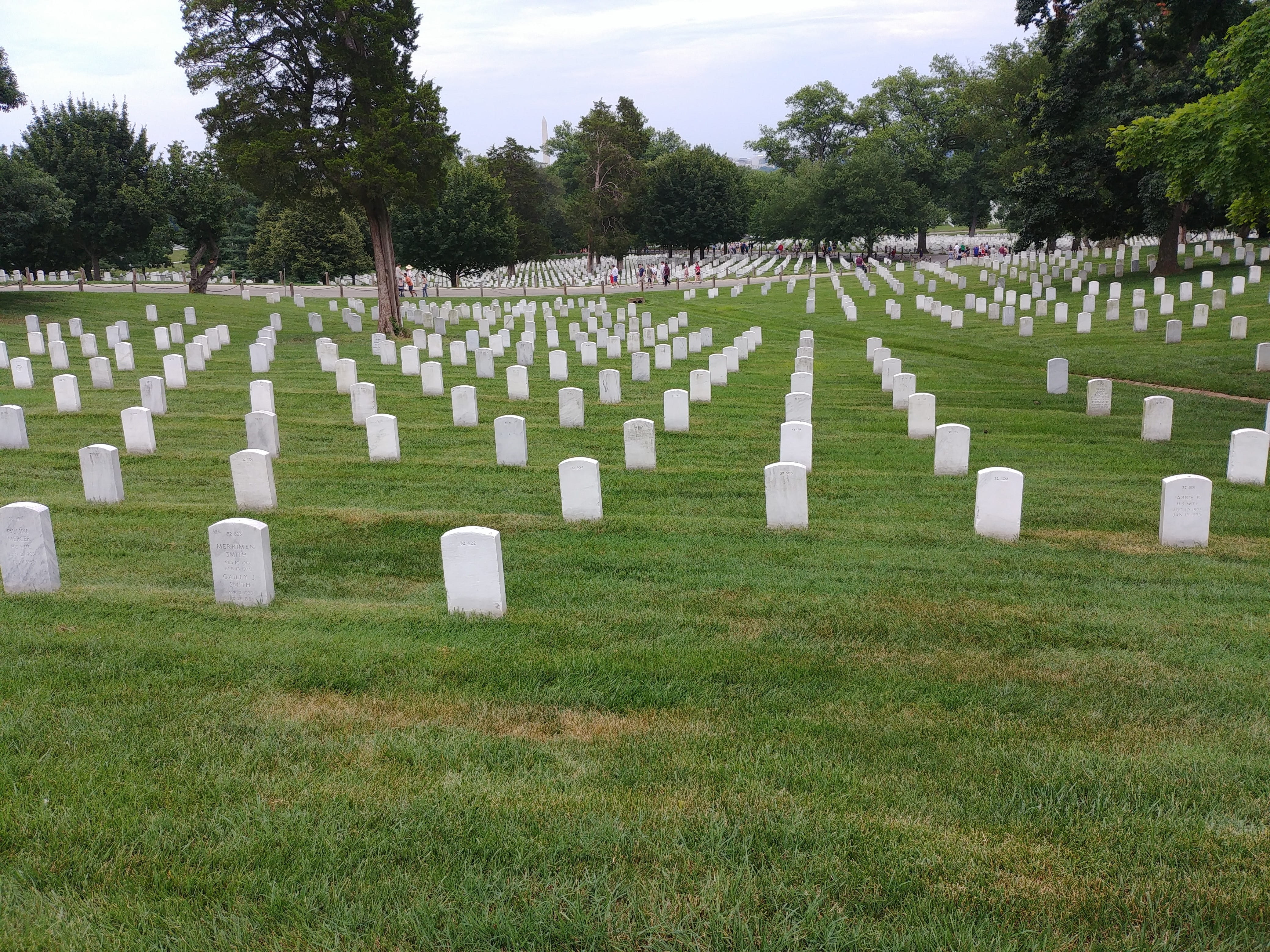 soldier, the past, monument, respect, no people, religion, memorial, day, 4K, veteran, death, arlington, tomb, grass, cemetery, in a row, outdoors, tranquility, HD Wallpaper