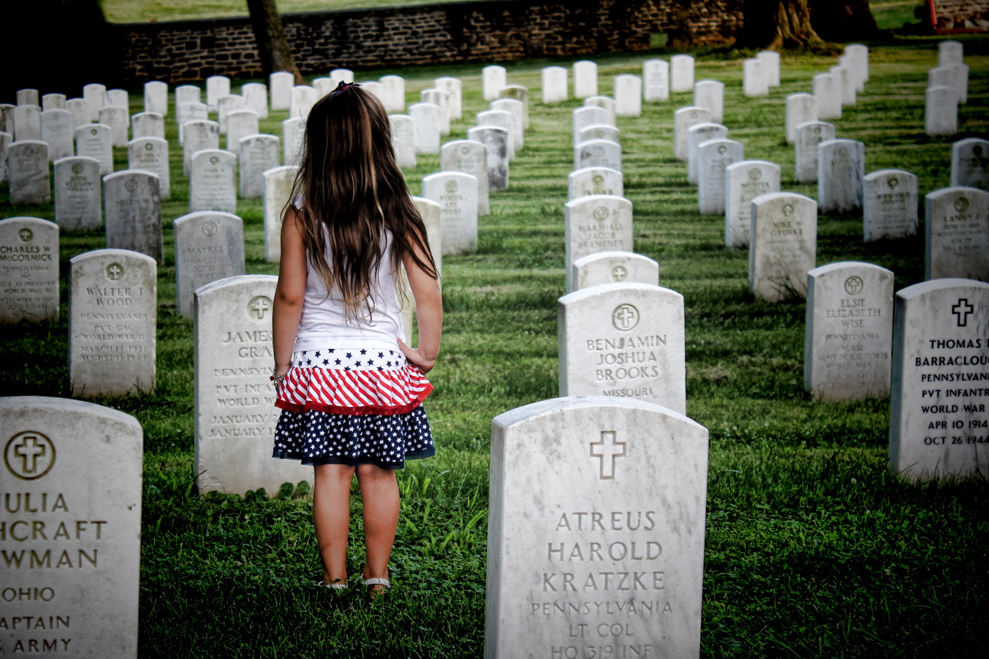 text, monument, emotion, childhood, cemetery, history, tombstone, children only, historic, girl, girls, outdoors, stone, memorial, graveyard, 2K, one person, HD Wallpaper
