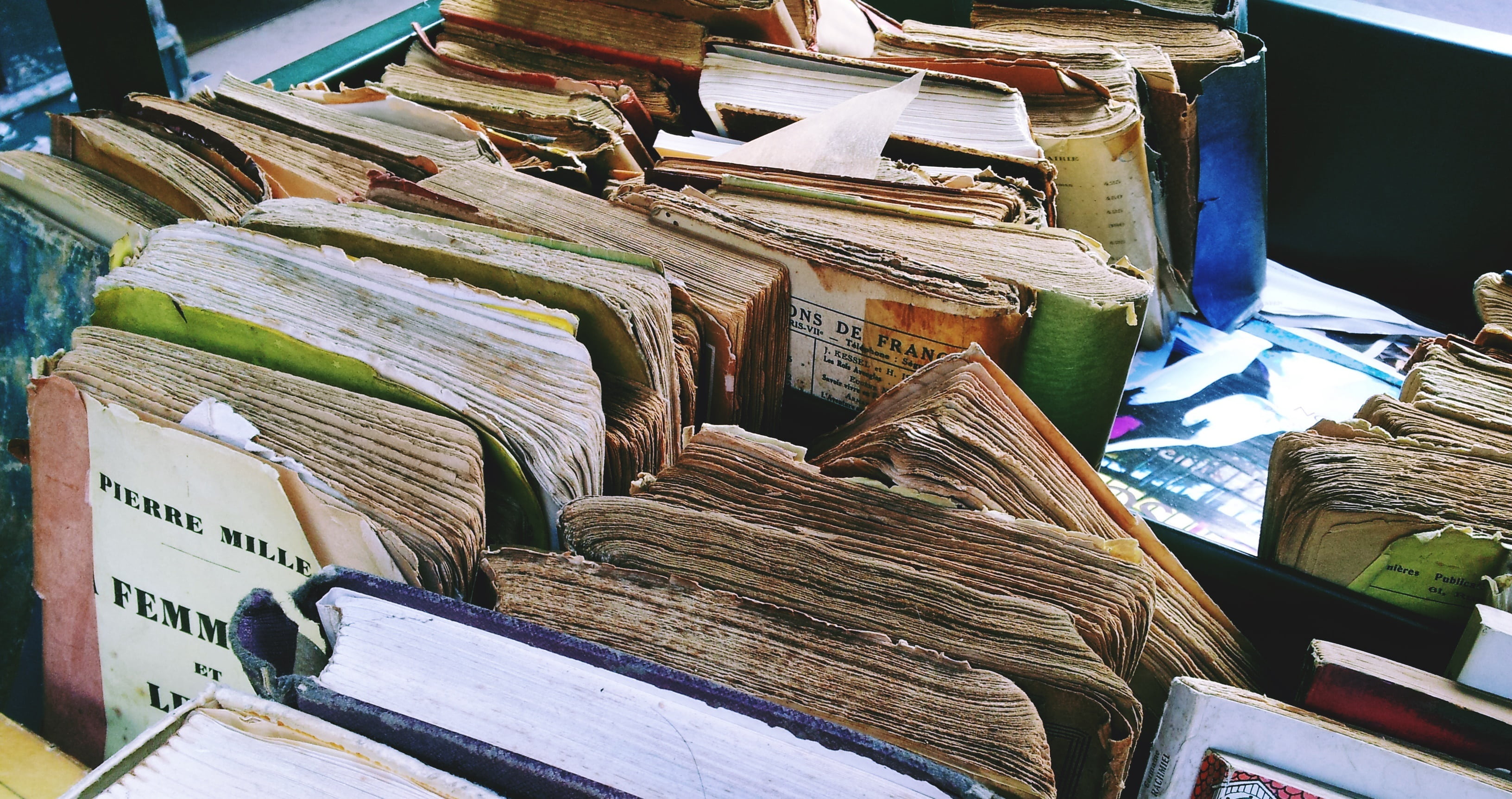 large group of objects, books, business, 2K, market, for sale, high angle view, used books, assorted, still life, stack, no people, container, publication, HD Wallpaper