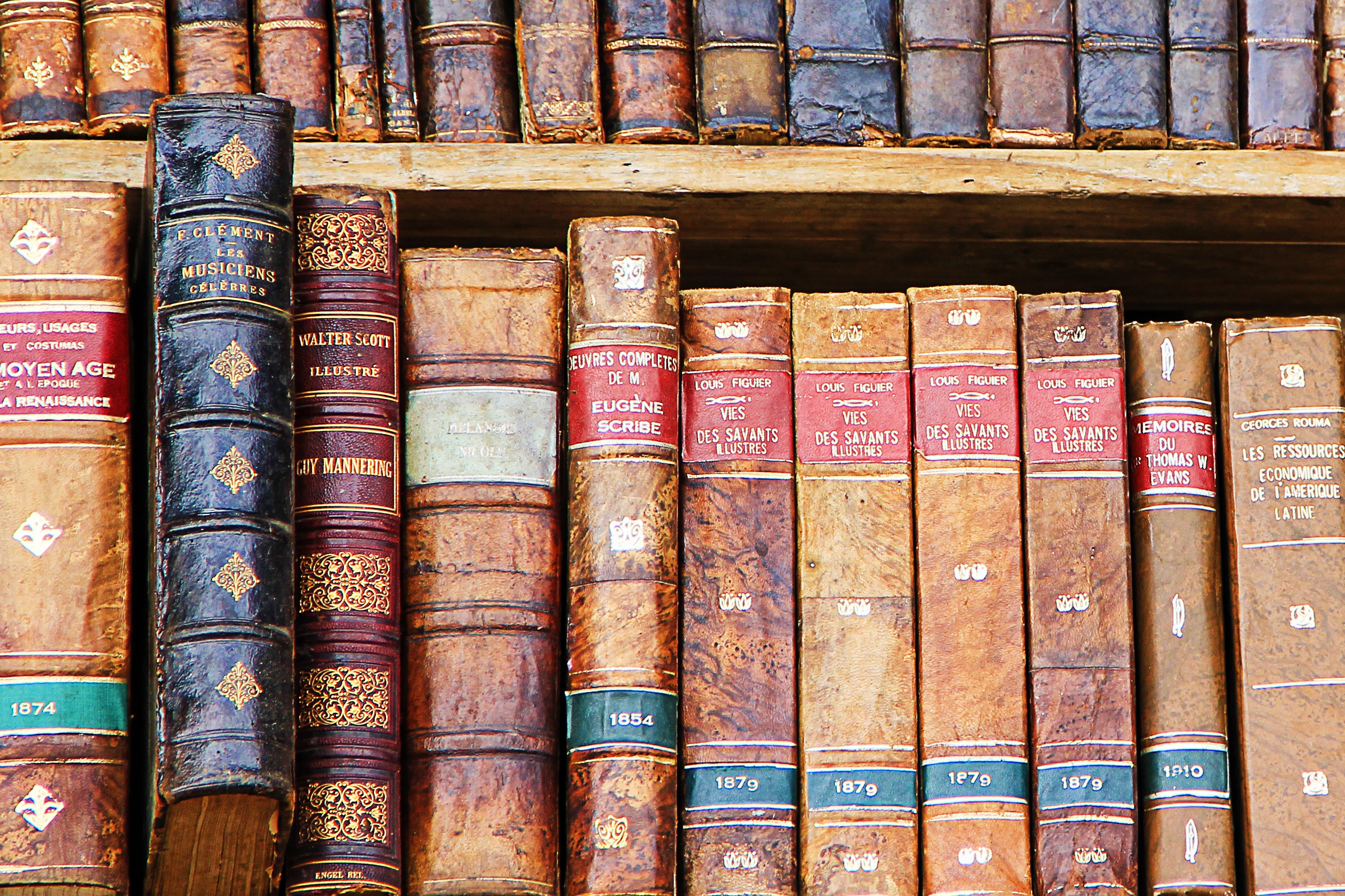 education, wood - material, indoors, hardcover book, historically, 2K, large group of objects, book, literature, arrangement, in a row, close-up, antiquarian, HD Wallpaper