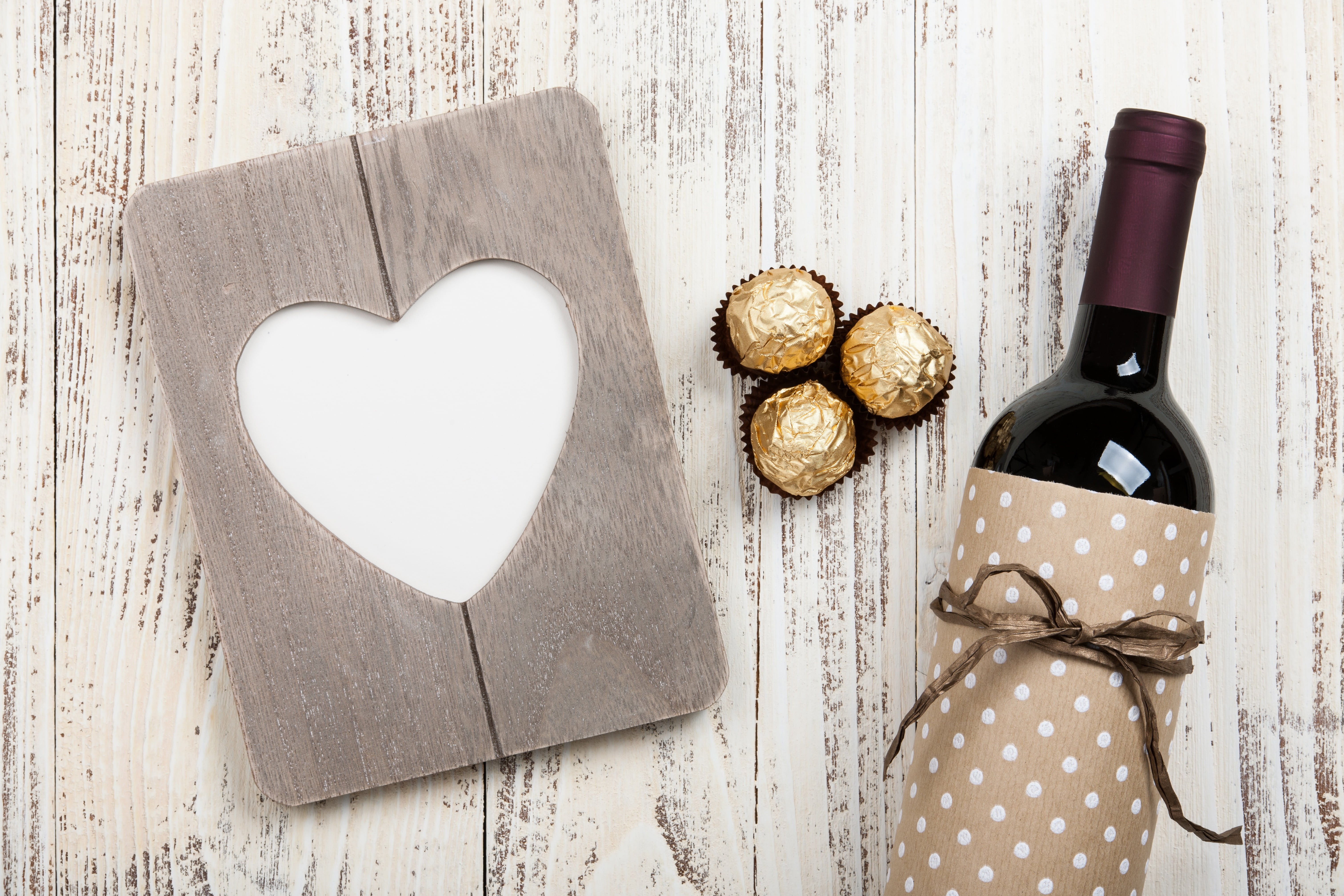 bottle, candy, positive emotion, food and drink, hearts, no people, romantic, directly above, emotion, gift, refreshment, love, 5K, Valentines Day, wood - material, HD Wallpaper