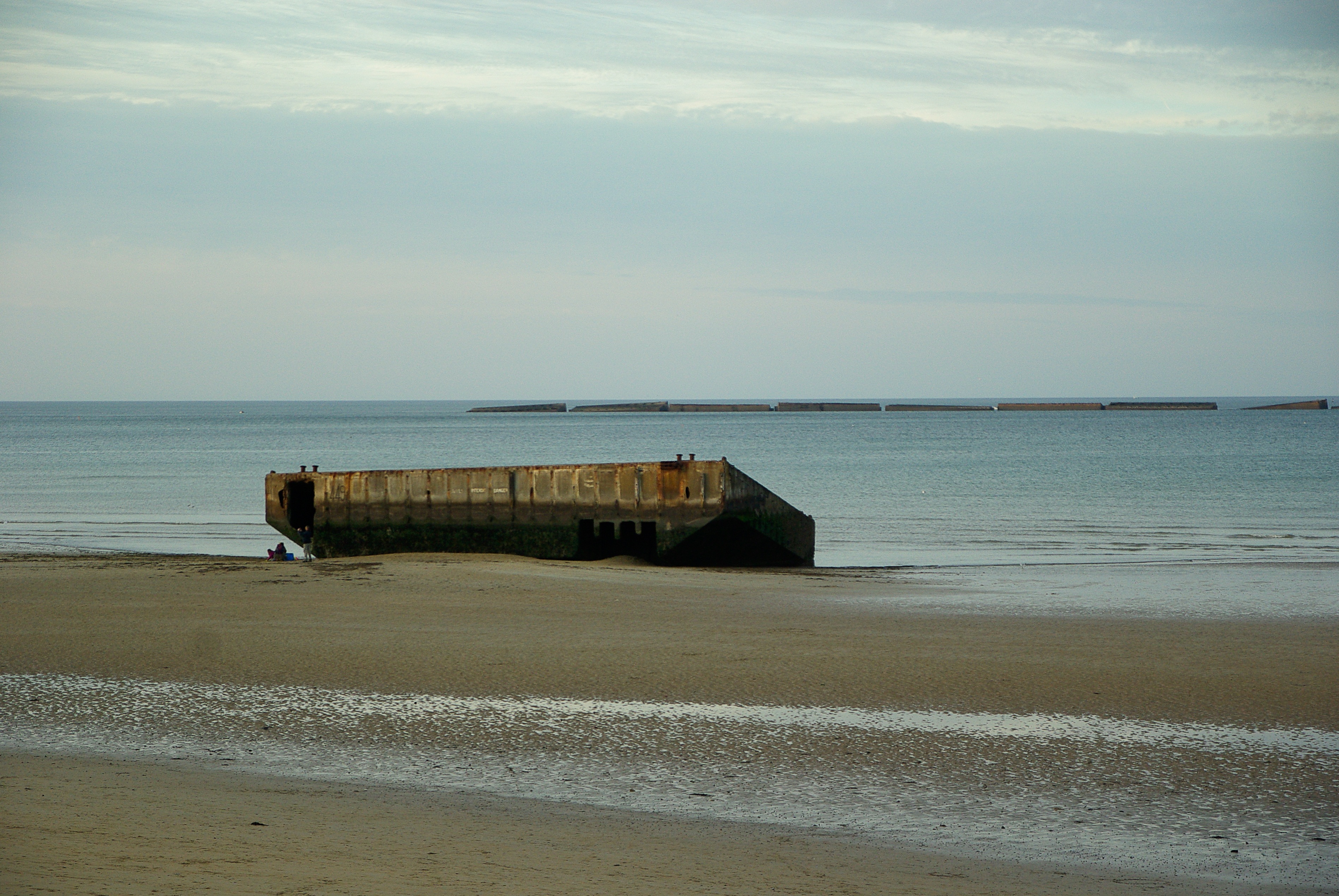 horizon, normandy, 2K, tranquil scene, day, land, horizon over water, beach, nautical vessel, sky, outdoors, sand, no people, june 44, transportation, HD Wallpaper