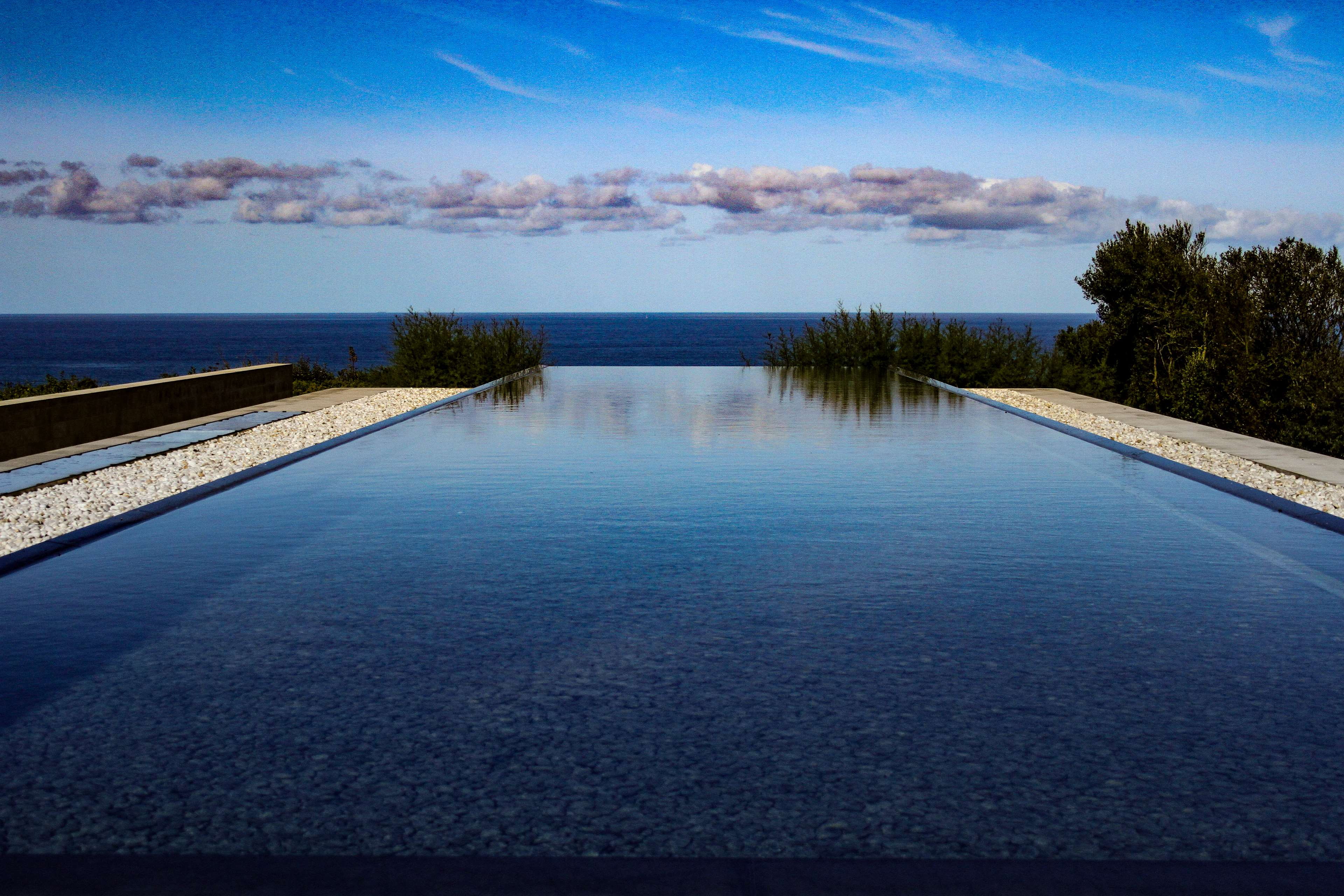 waterfront, no people, idyllic, nature, cloud - sky, tree, scenics - nature, omaha beach, blue, infinity pool, outdoors, tranquility, swimming pool, lake, HD Wallpaper