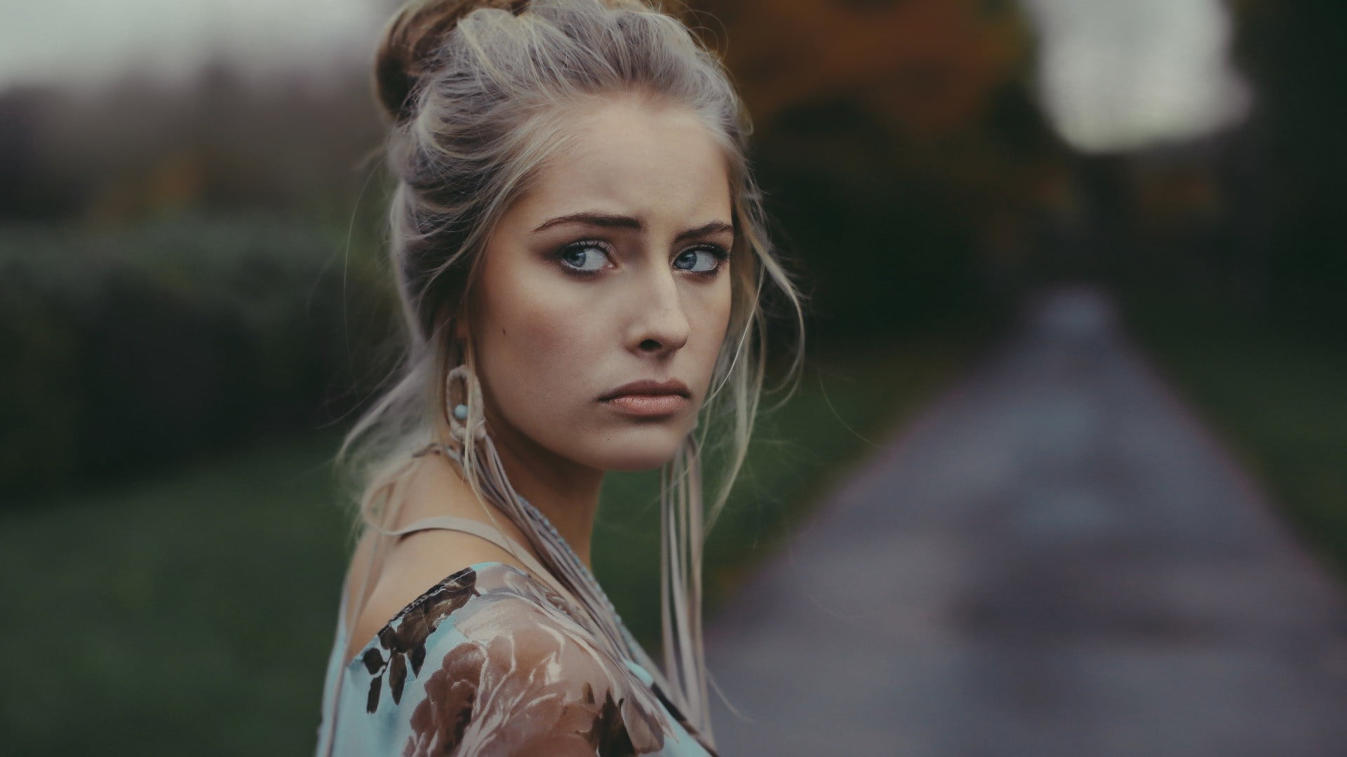 looking at camera, 1080P, women, adult, day, beauty, contemplation, headshot, real people, blue eyes, hair, jewelry, Camille Rochette, hairstyle, lifestyles, HD Wallpaper