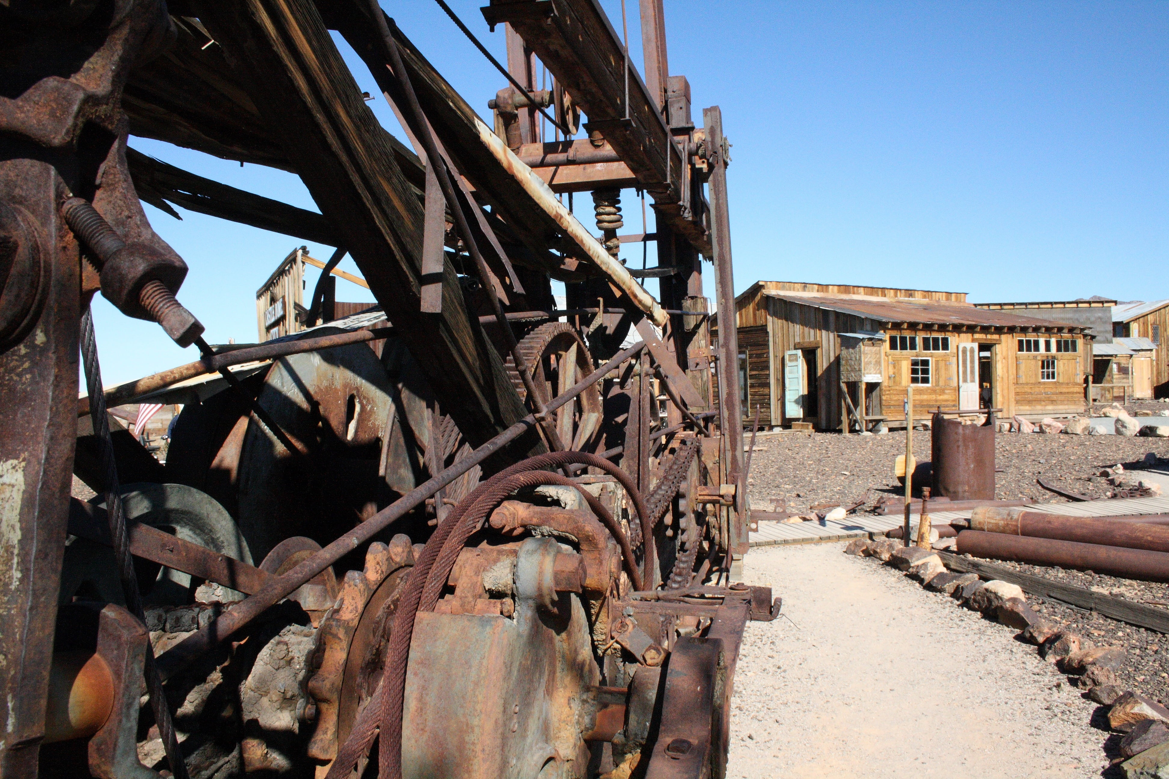 transportation, old, nature, castle dome, metal, sunlight, obsolete, outdoors, run-down, industry, blue, built structure, usa, arizona, ghost town, abandoned, HD Wallpaper