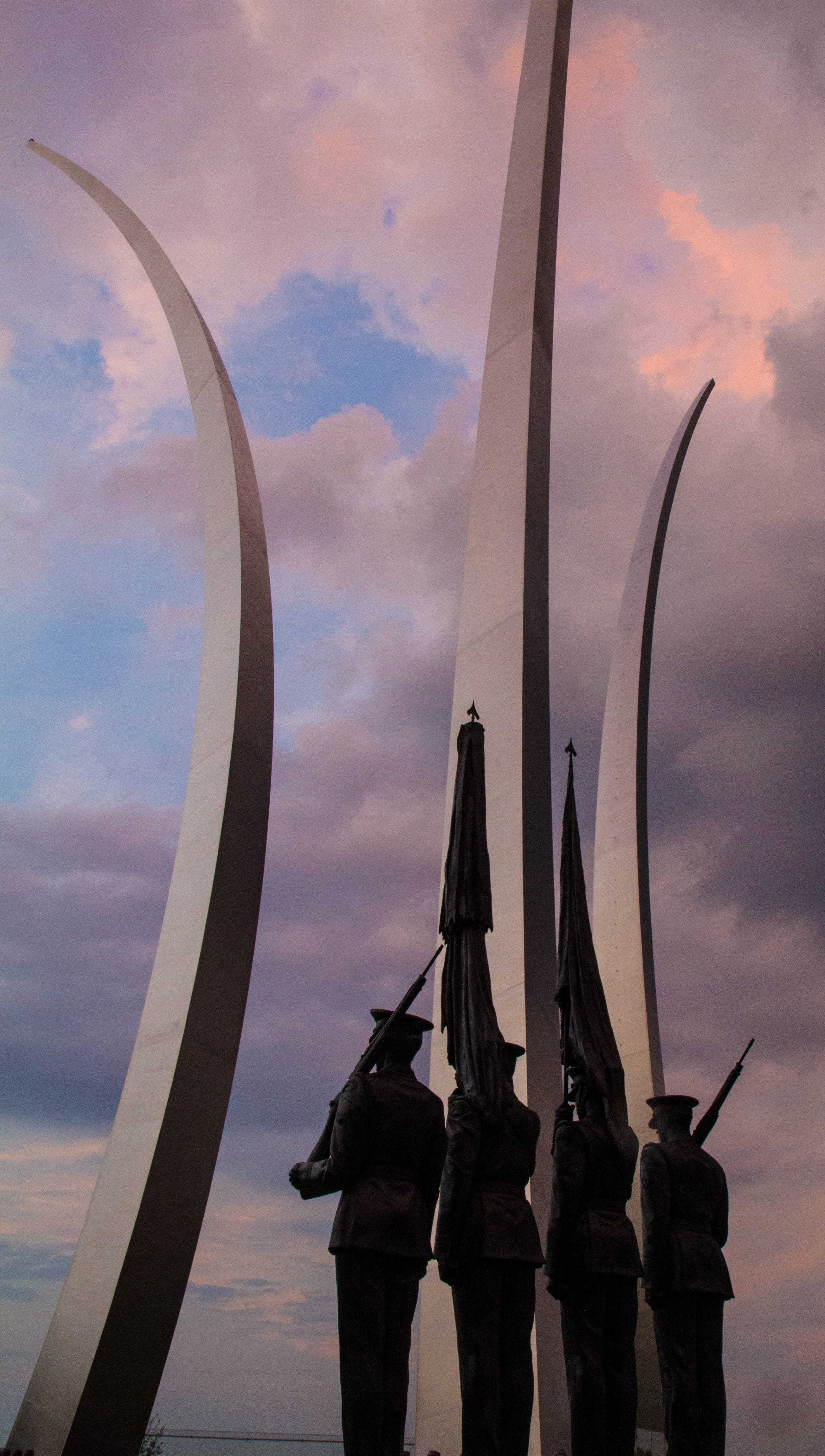 color team, sculpture, low angle view, sunset, sharp, metal, honor, architecture, no people, 4K, building exterior, outdoors, creativity, arlington, dusk, Phone HD Wallpaper