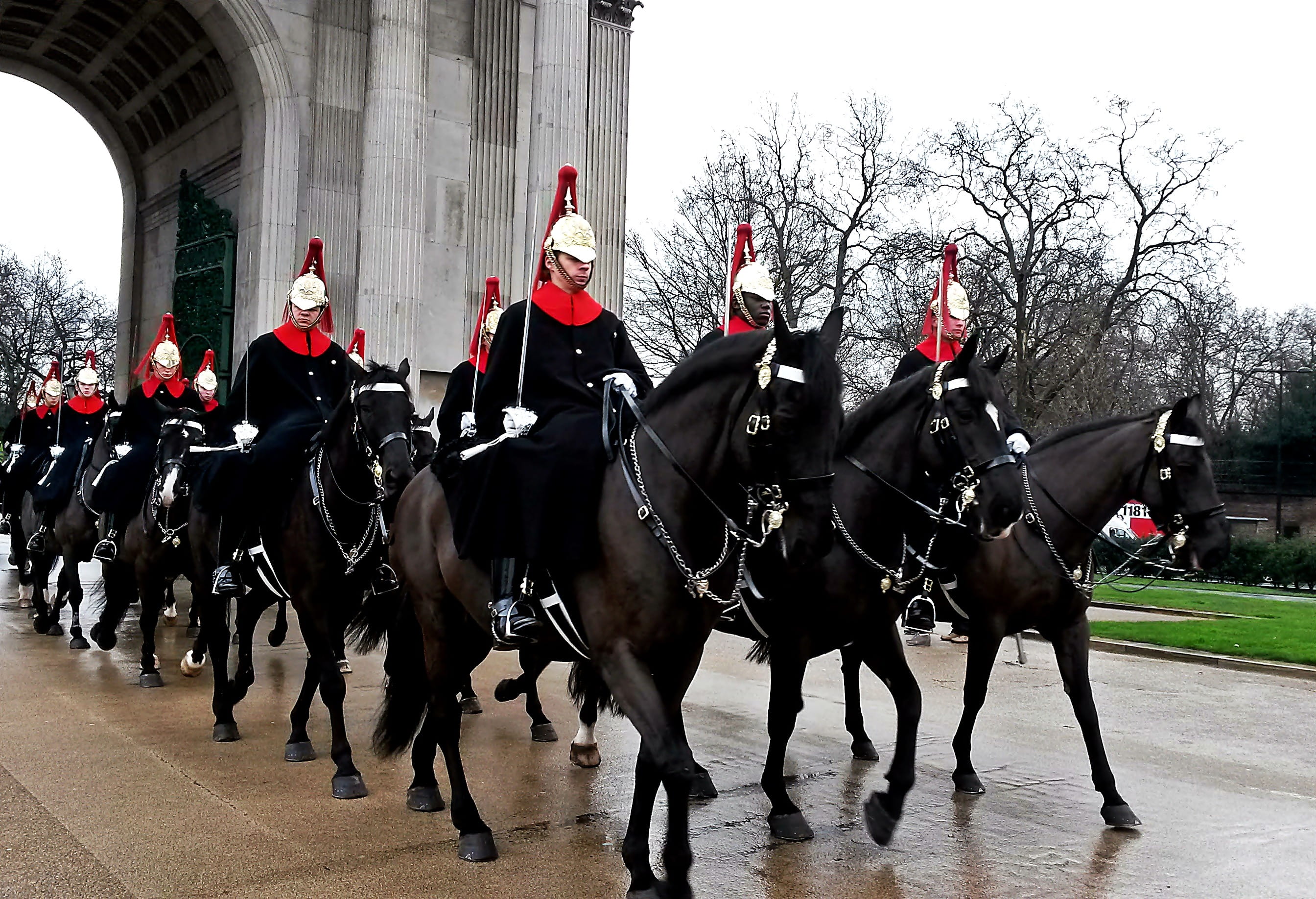 group of animals, people, competition, mammal, men, architecture, pets, Military, parade, Horses, domestic, Formation, vertebrate, only men, 2K, london, HD Wallpaper