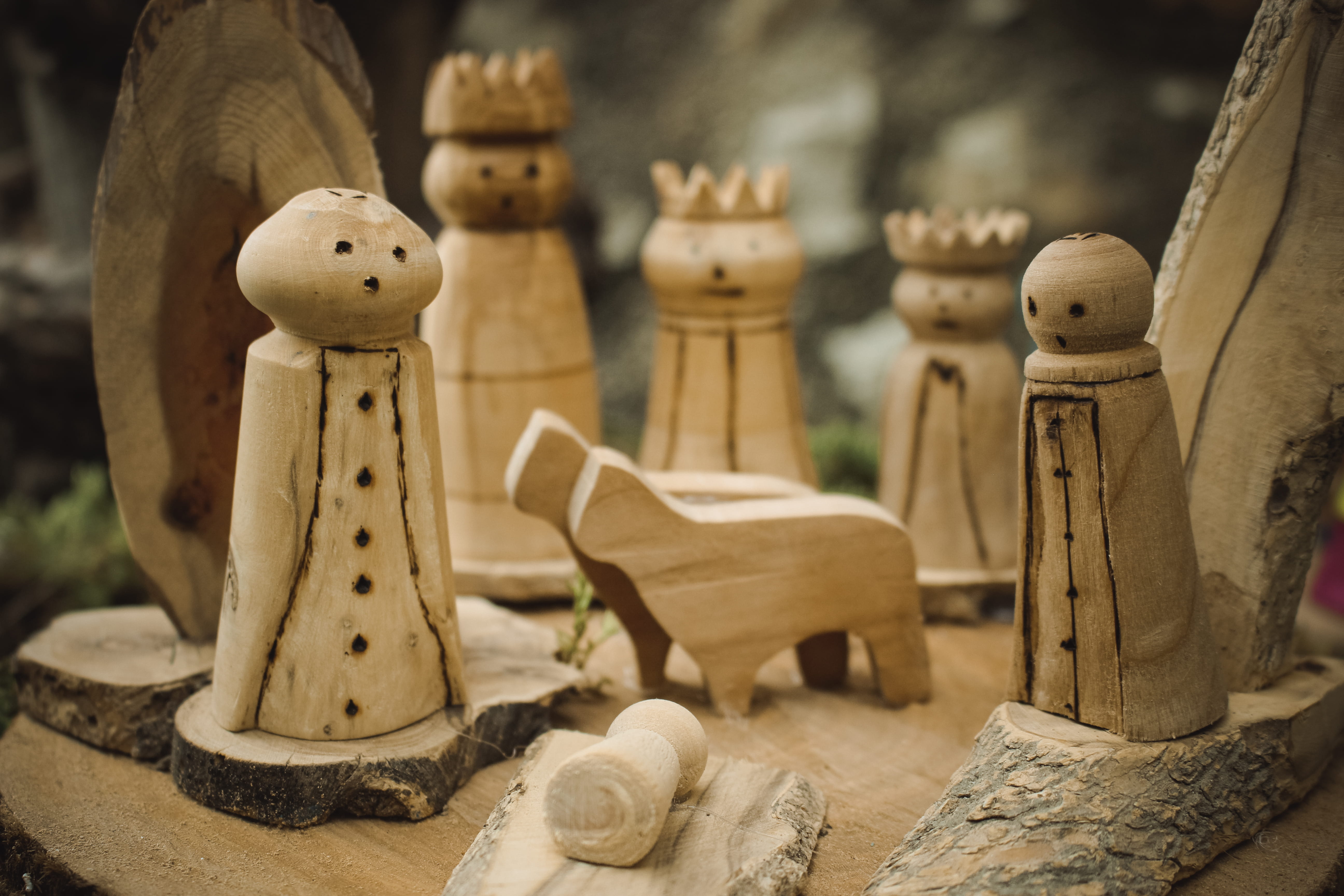 nature, photography, plywood, no people, winter, close-up, clothing, outdoors, creativity, 5K, wood, snowman, snow, portrait, wood - material, soil, christmas, HD Wallpaper