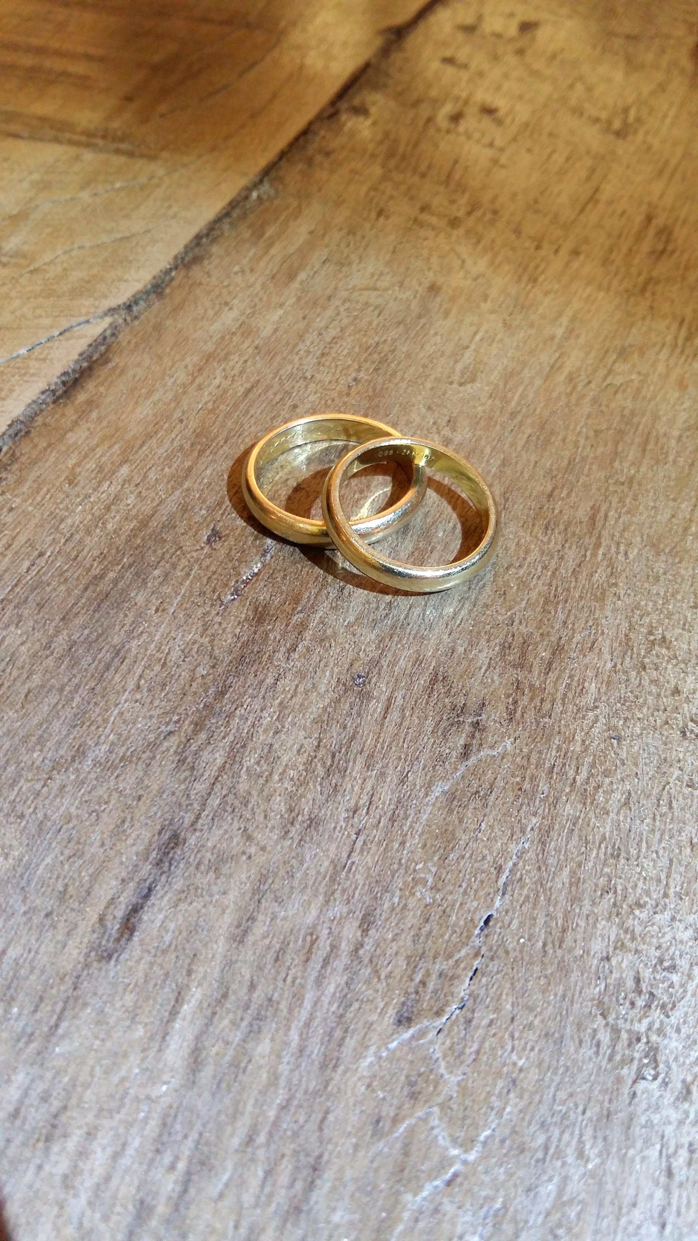 weeding ring, marriage, metal, ring, togetherness, close-up, gold, bonding, event, family, 4K, celebration, jewelry, colored, romance, rings, personal accessory, Phone HD Wallpaper