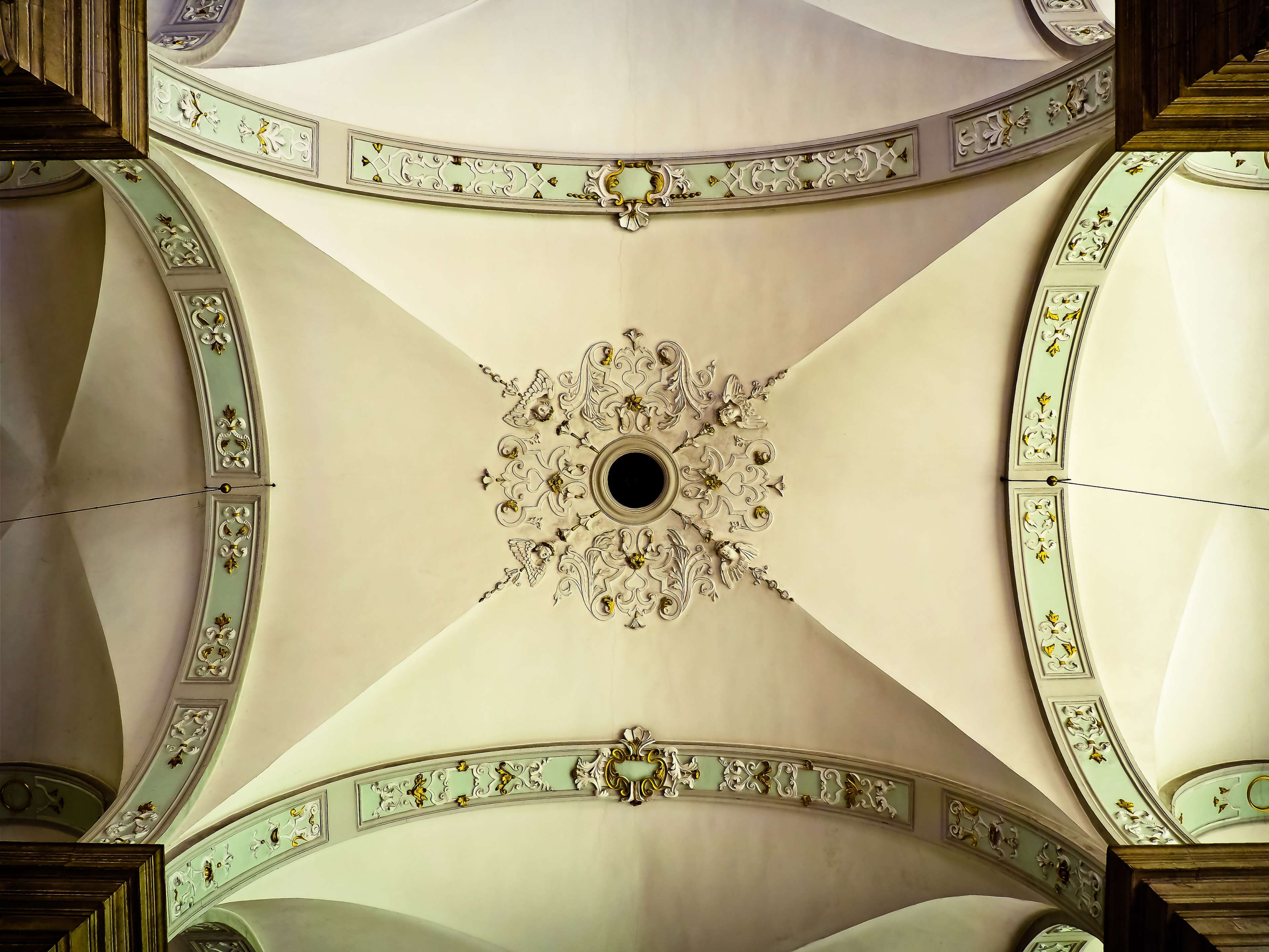 low angle view, architecture and art, gold, religious, rest, luxury, hanging, catholic, church jewelry, baroque, 4K, spirituality, ceiling, directly below, HD Wallpaper