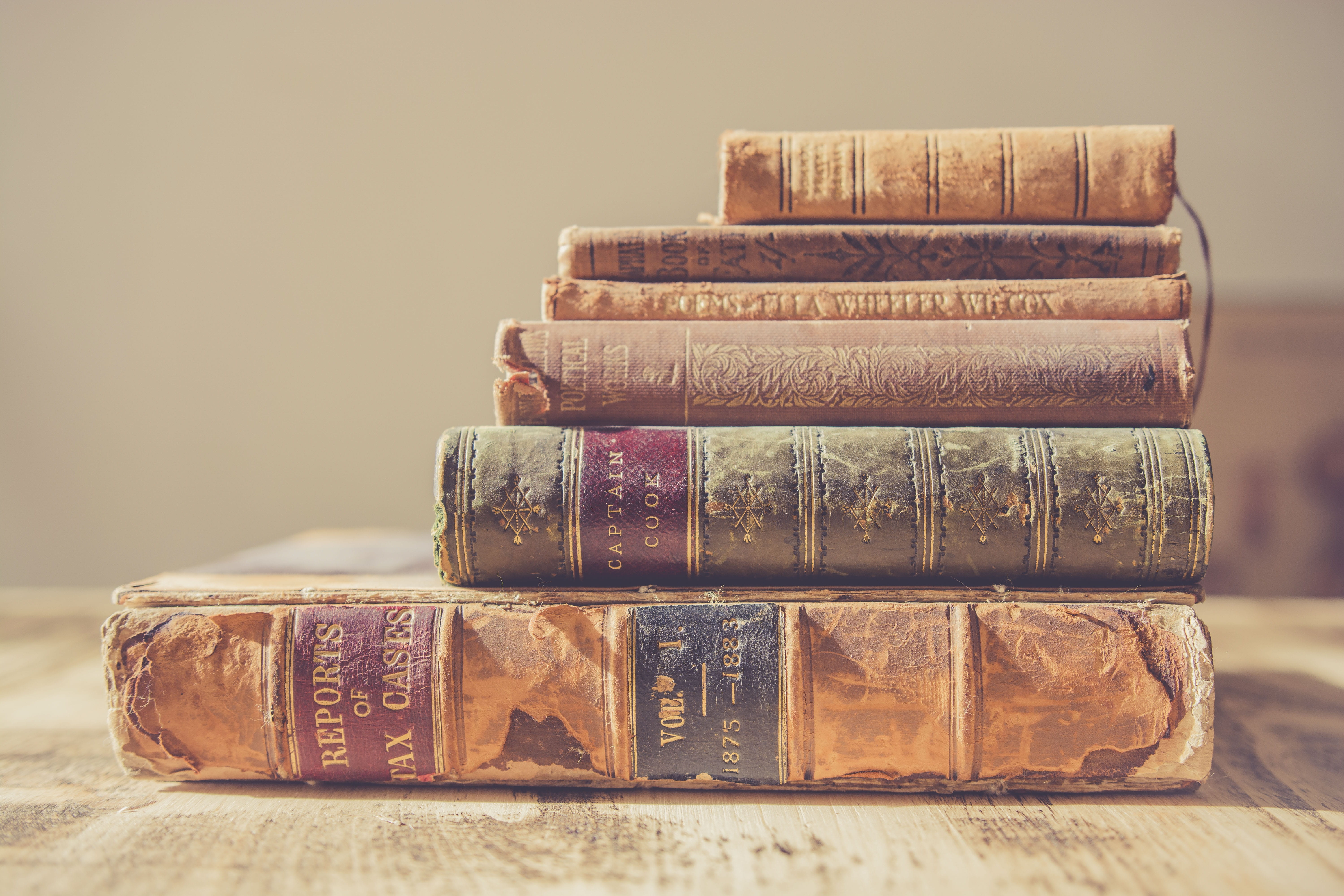 focus on foreground, wood - material, selective, still life, book, publication, holiday, old, studio shot, close-up, vintage, antique, photography, pile, HD Wallpaper