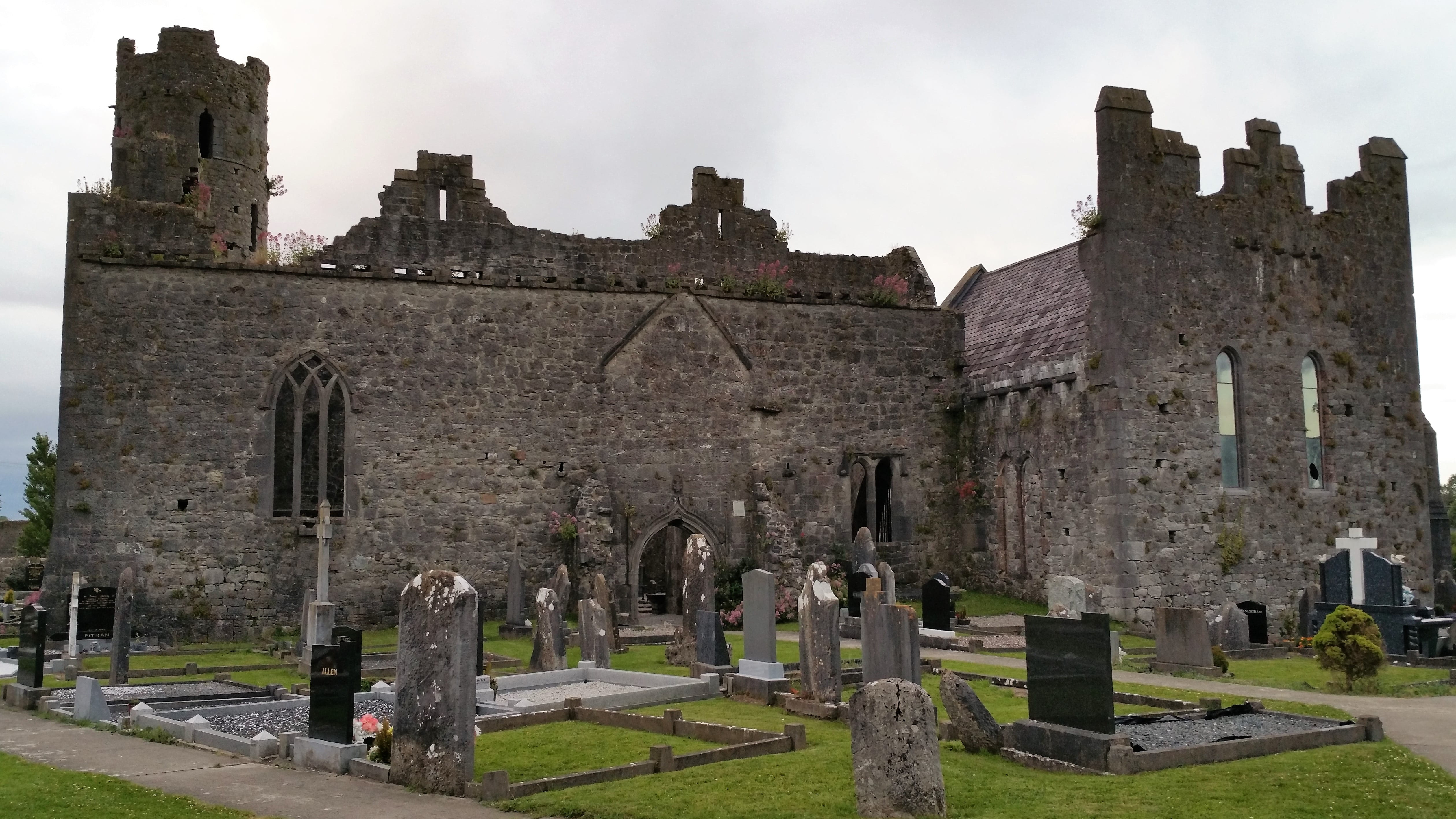 travel destinations, ireland, 4K, tombstone, ruin, sky, history, church, medieval, the past, killmallock, christianity, architecture, outdoors, century, HD Wallpaper