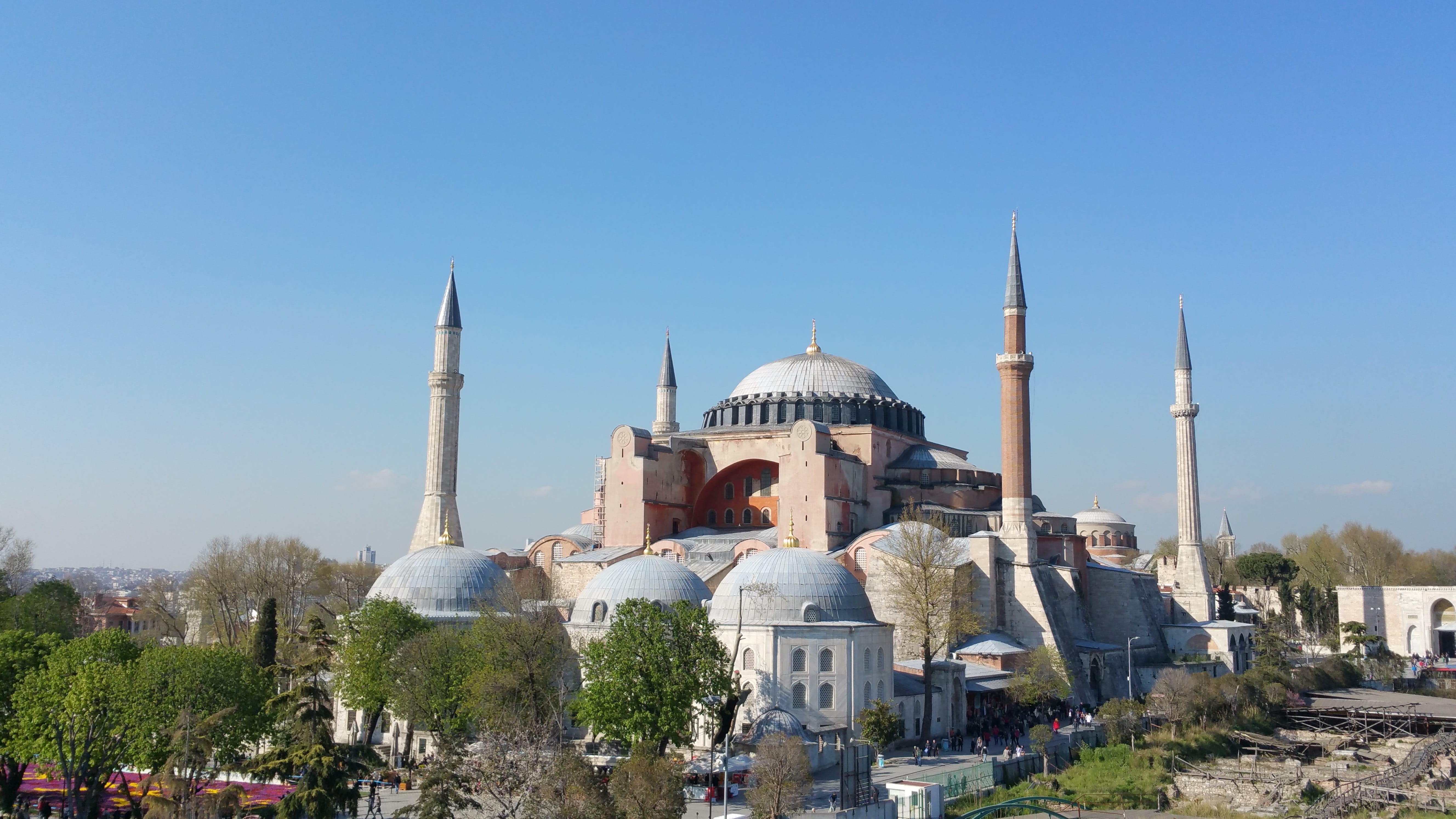 hagia sofia, building exterior, belief, 5K, place of worship, no people, spirituality, day, built structure, clear sky, tourism, nature, religion, travel, HD Wallpaper