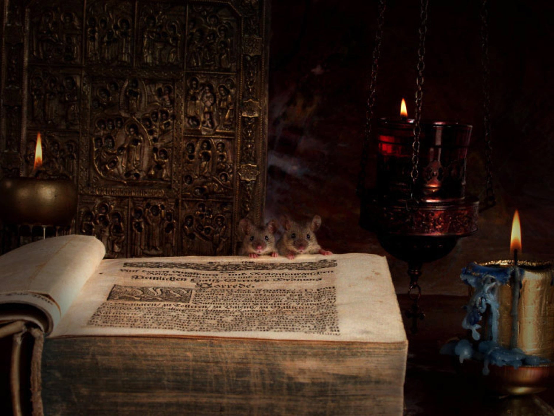 reading, old-fashioned, hardbound, 720P, decoration, built structure, fire, table, praying, brown, indoors, burning, christianity, concepts And Ideas, HD Wallpaper