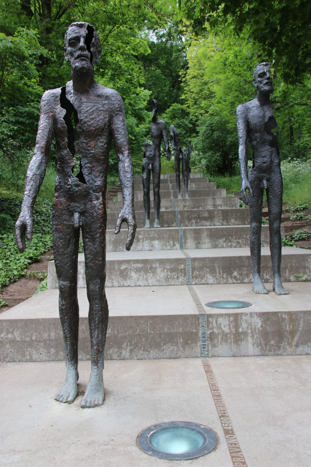 memorial, human representation, craft, park, sculpture, 1080P, czech republic, art and craft, full length, mala strana, water, built structure, prague, Phone HD Wallpaper