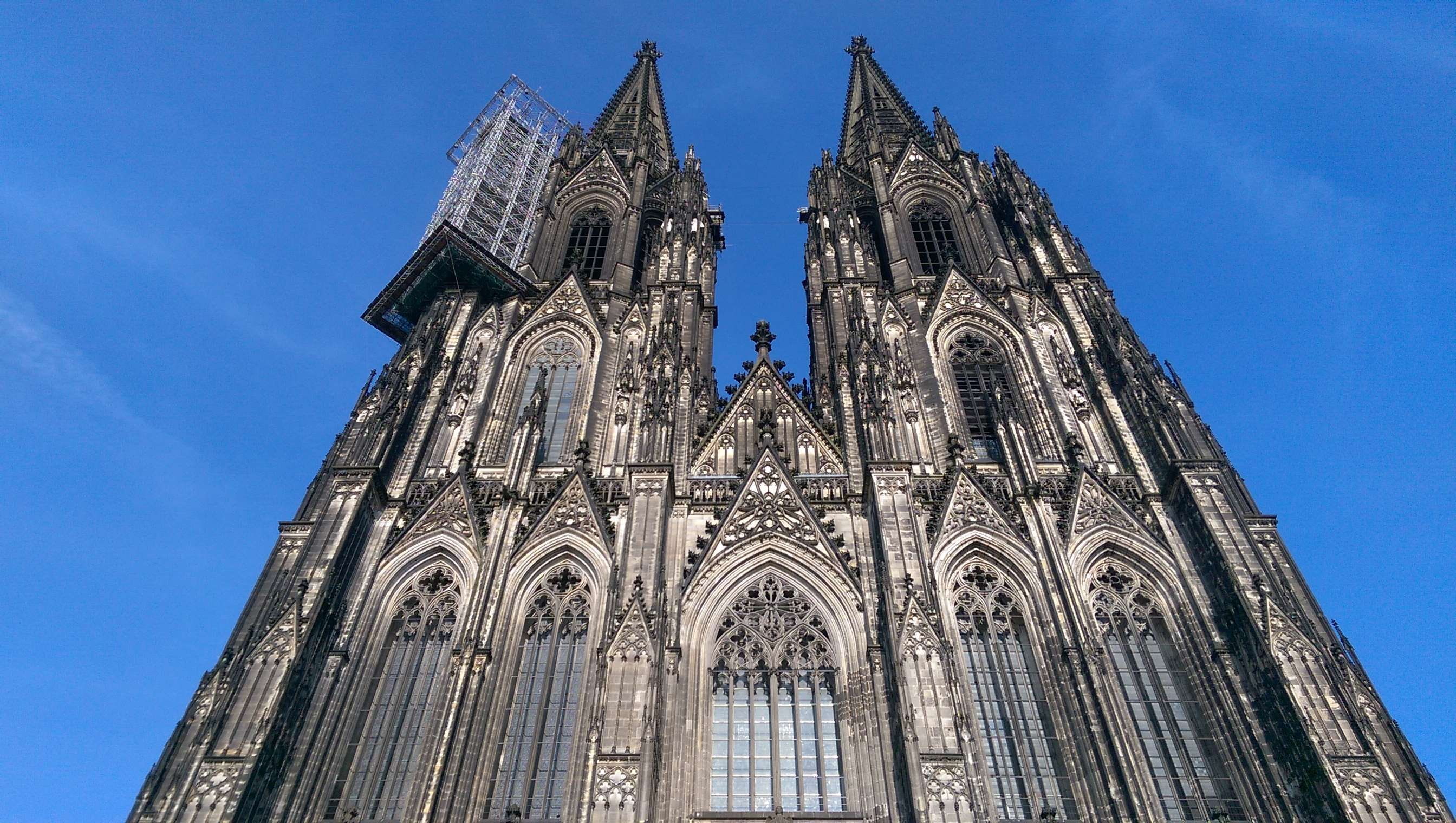 built structure, low angle view, daylight, abbey, history, travel destinations, blue, sky, place of worship, spirituality, landmark, 2K, no people, architectural design, HD Wallpaper