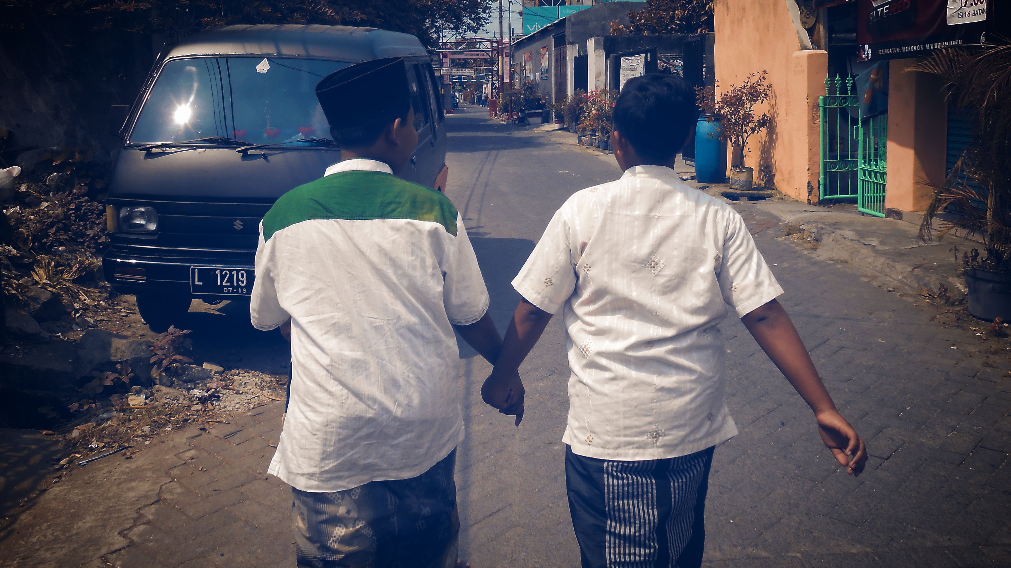 friday, street, religious, adult, real people, pray, indonesia, land vehicle, moslem, muslim, two people, day, rear view, transportation, kampung, men, HD Wallpaper