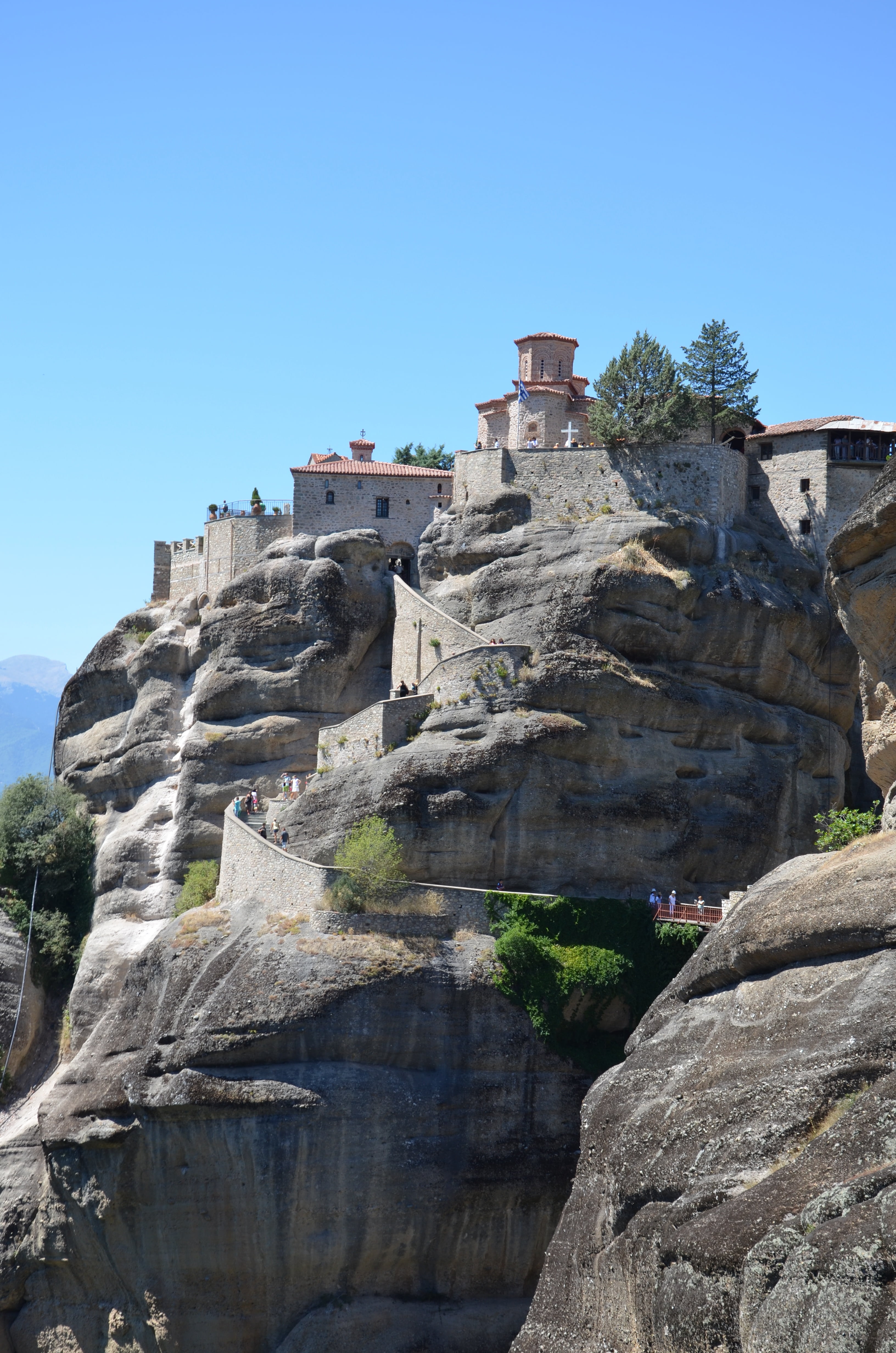 orthodox, unesco, the past, rock formation, architecture, history, kalambaka, view, solid, christian, greece, valley, attraction, greek, 4K, church, religion, Phone HD Wallpaper