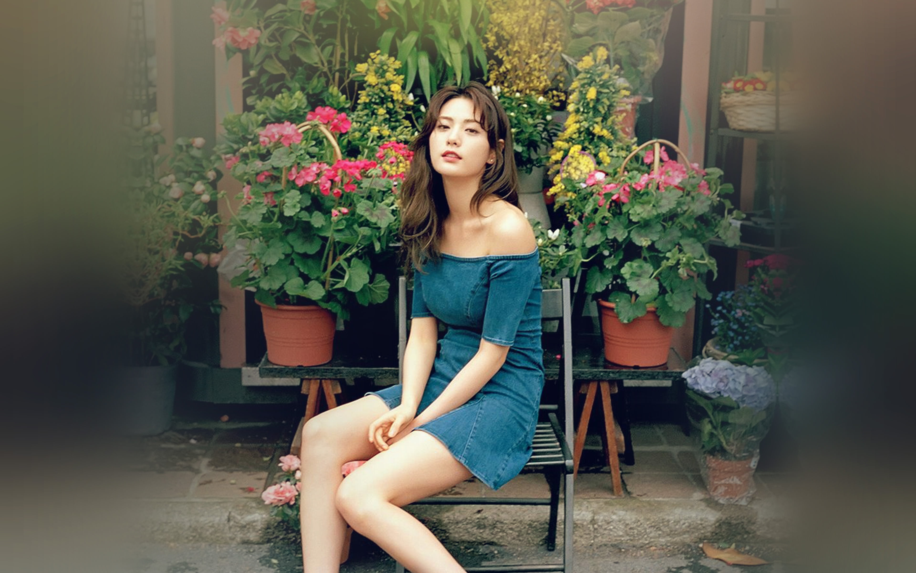 nana, portrait, hairstyle, 4K, adult, outdoors, beauty, kpop, leisure activity, casual clothing, lifestyles, one person, beautiful woman, growth, sitting, HD Wallpaper