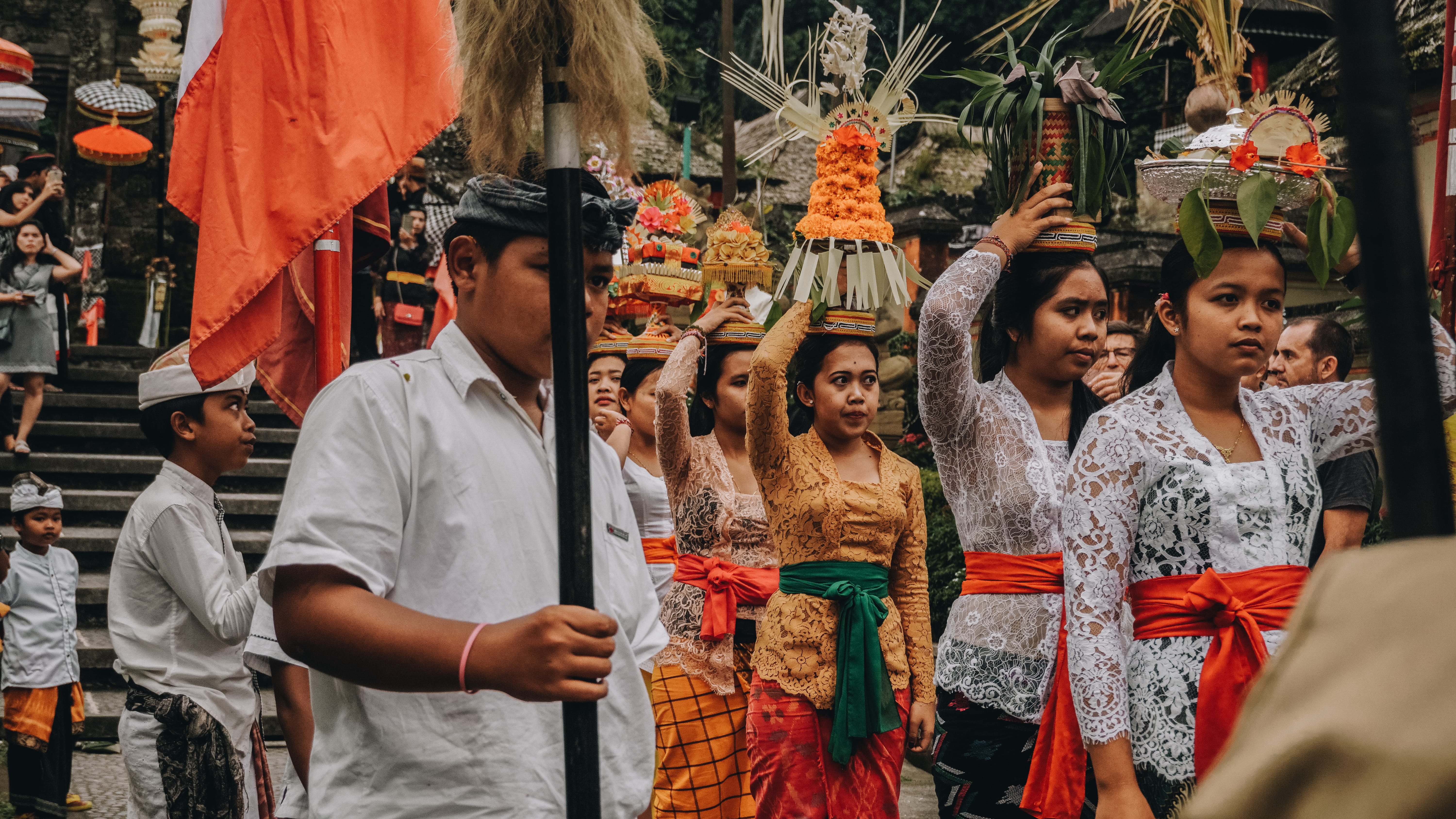 traditional clothing, accessories, togetherness, day, adult, penglipuran village, sunglasses, people, traditional festival, celebration, men, parade, stage, HD Wallpaper