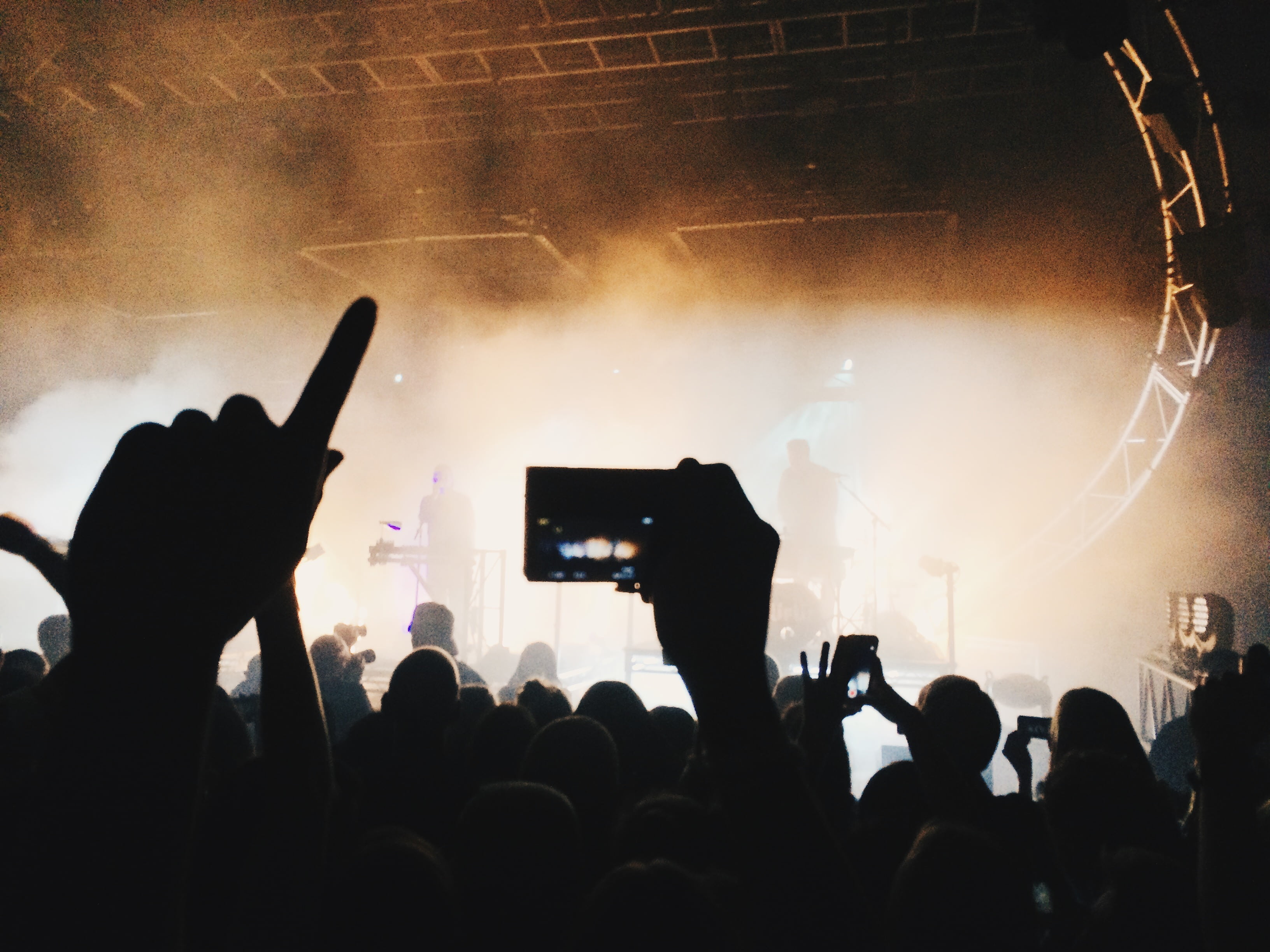 performer, performance, arts culture and entertainment, smoke, excitement, popular music concert, camera, music, group of people, human arm, smart phone, HD Wallpaper