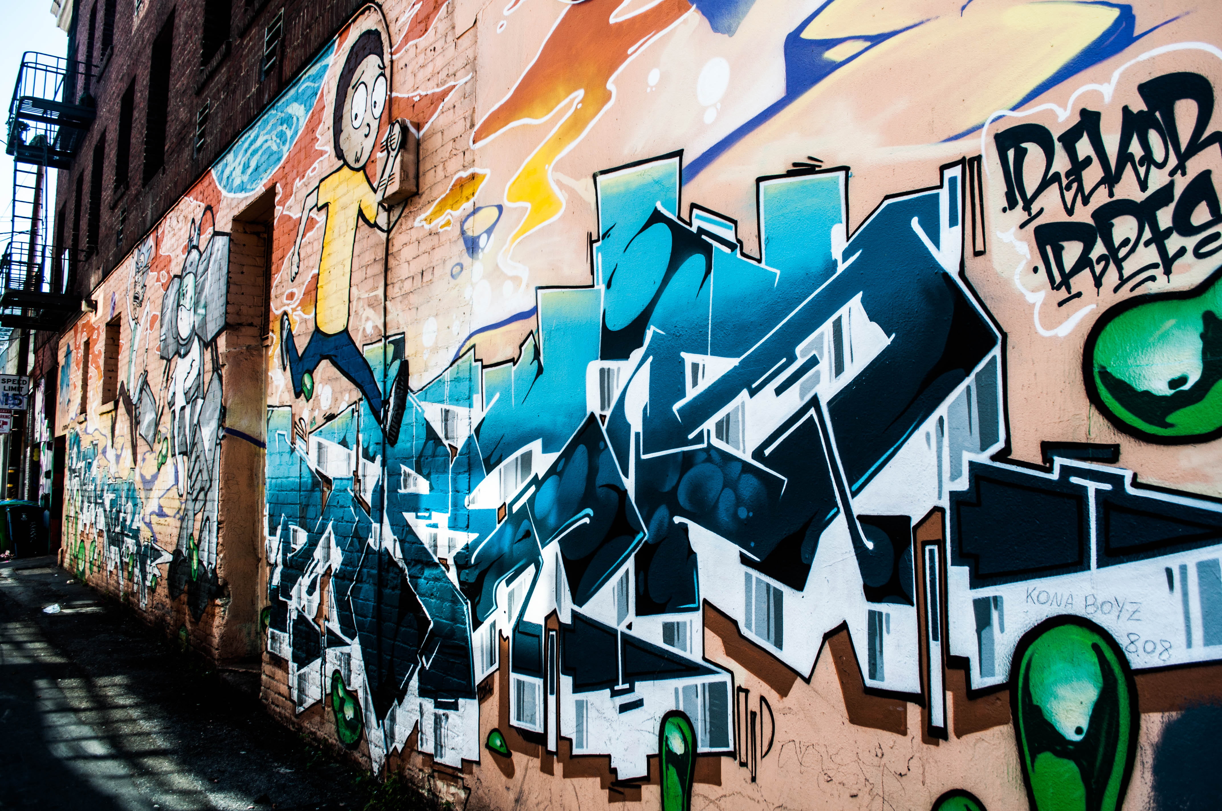 art and craft, art, representation, day, human representation, pavement, wall, no people, vandalism, building exterior, road, mural, creativity, text, building, HD Wallpaper