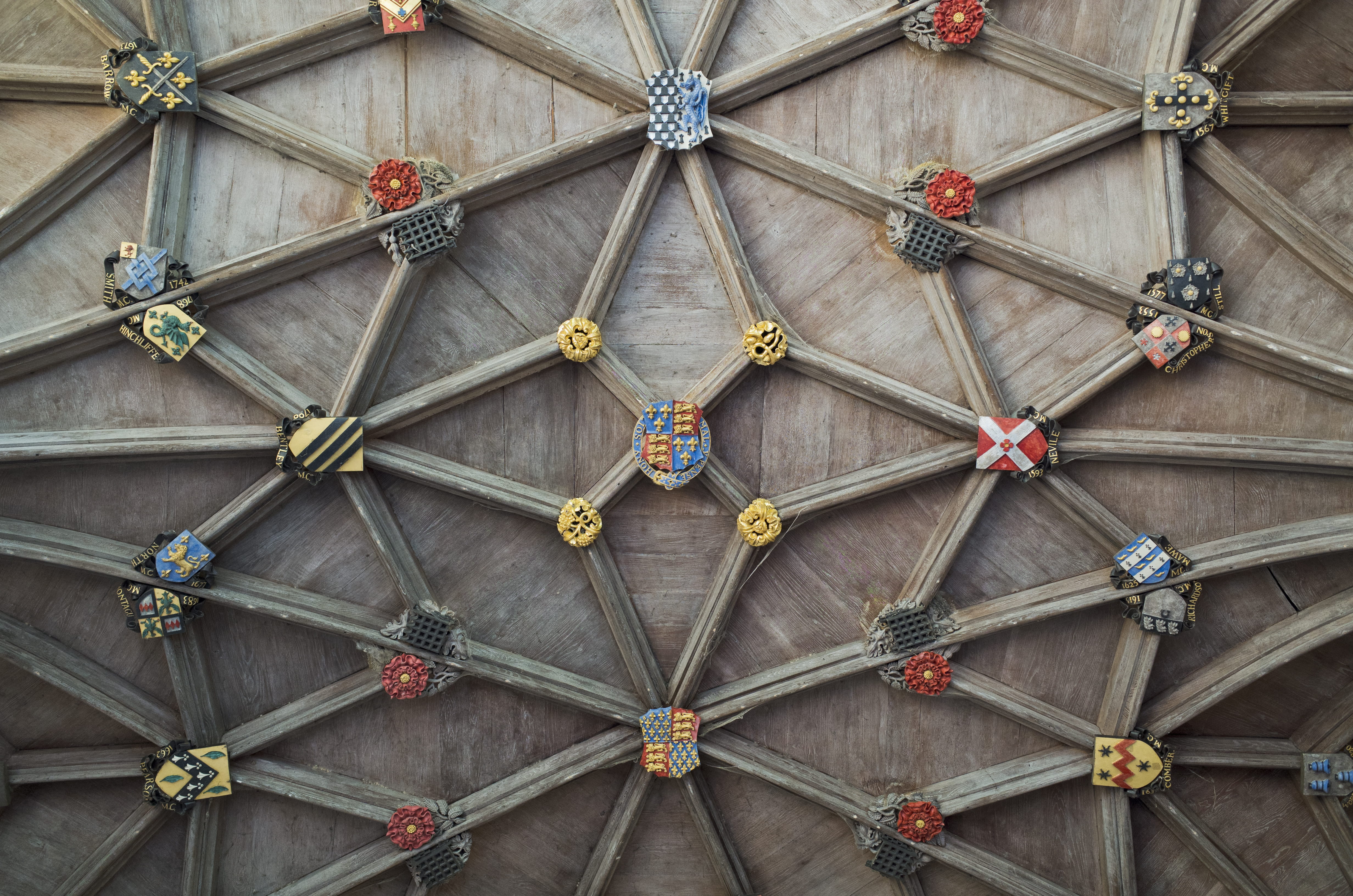 arrangement, 4K, ceiling, roof, creativity, no people, symbol, backgrounds, close-up, art and craft, yellow, england, wood - material, pattern, directly below, HD Wallpaper