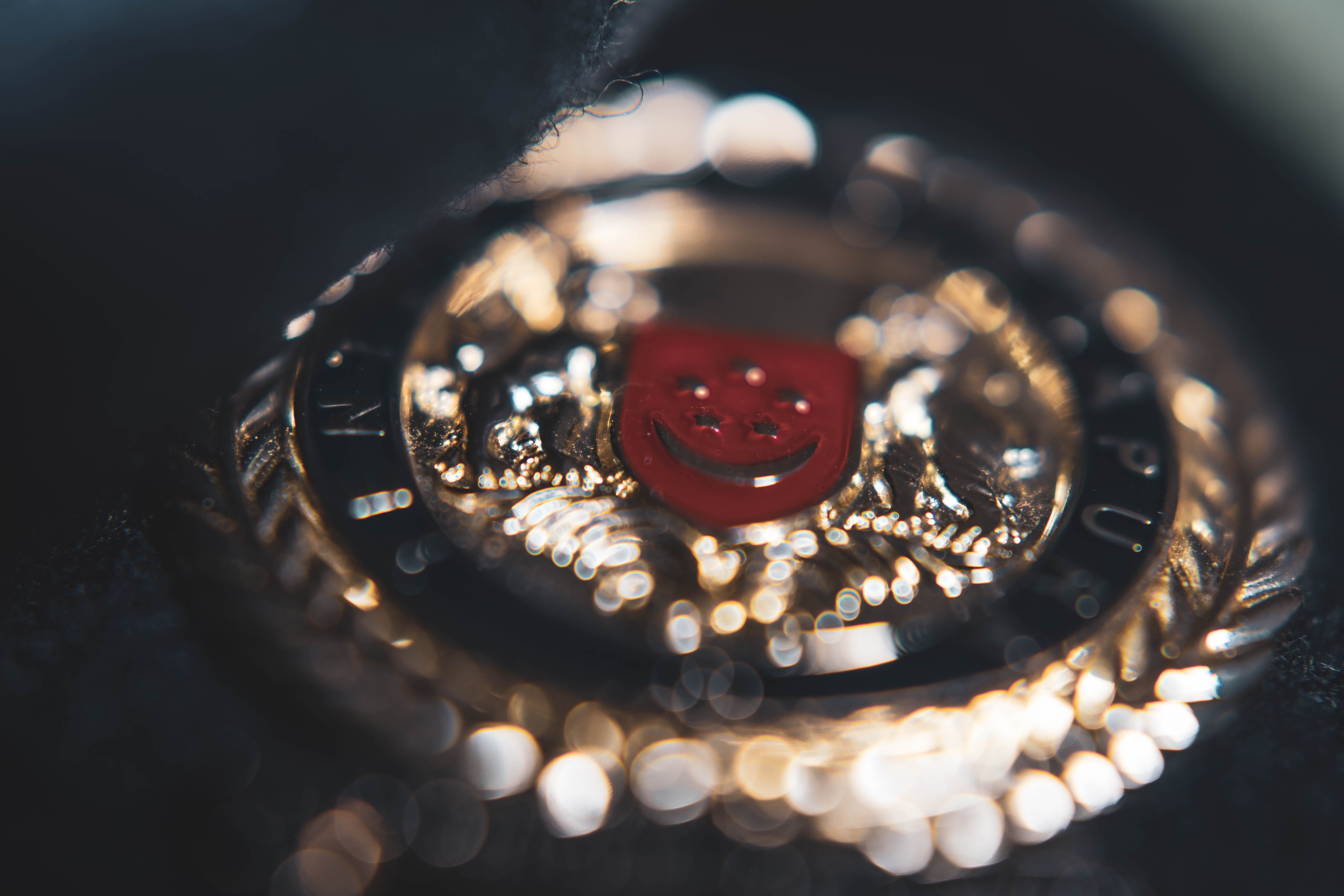 army, 5K, still life, singapore armed forces, single object, singapore army, patriotic, jewelry, light - natural phenomenon, lighting equipment, music, HD Wallpaper