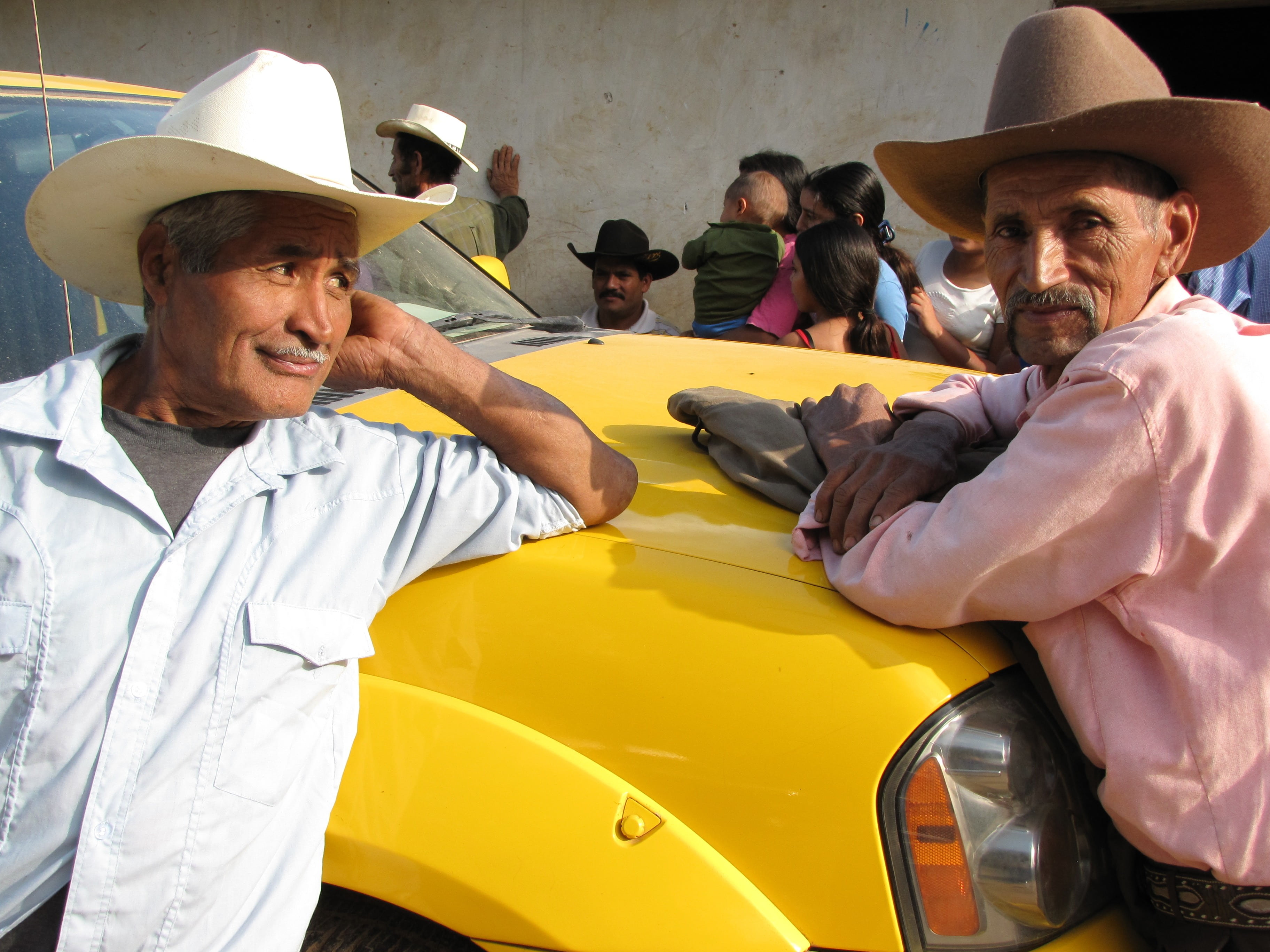 day, car, incidental people, western, mature men, males, adult, leisure activity, transportation, old, wild west, people, lifestyles, hats, elderly, mode of transportation, HD Wallpaper