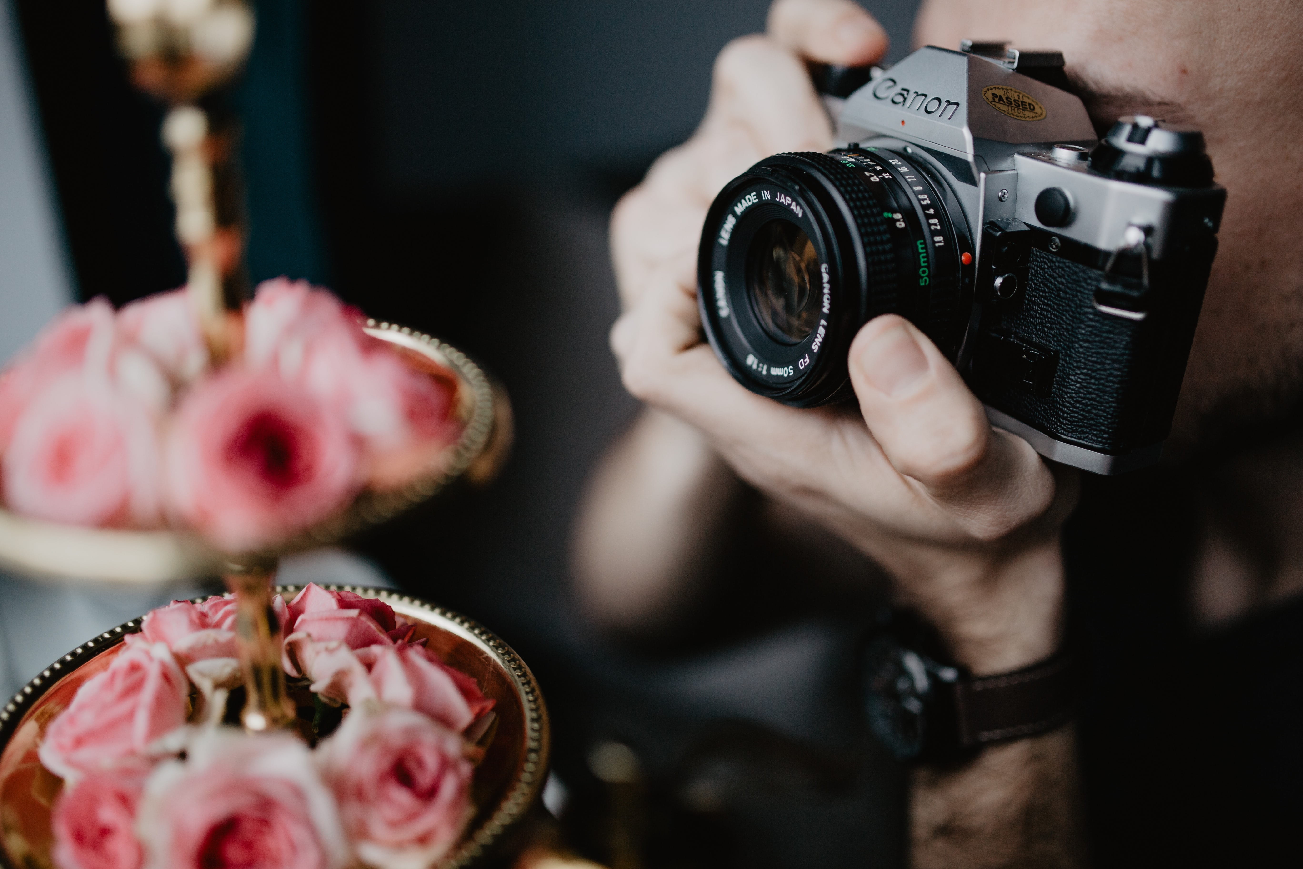 occupation, photographer, photographing, photos, photographic equipment, adult, indoors, camera, taking, activity, selective focus, photography themes, HD Wallpaper