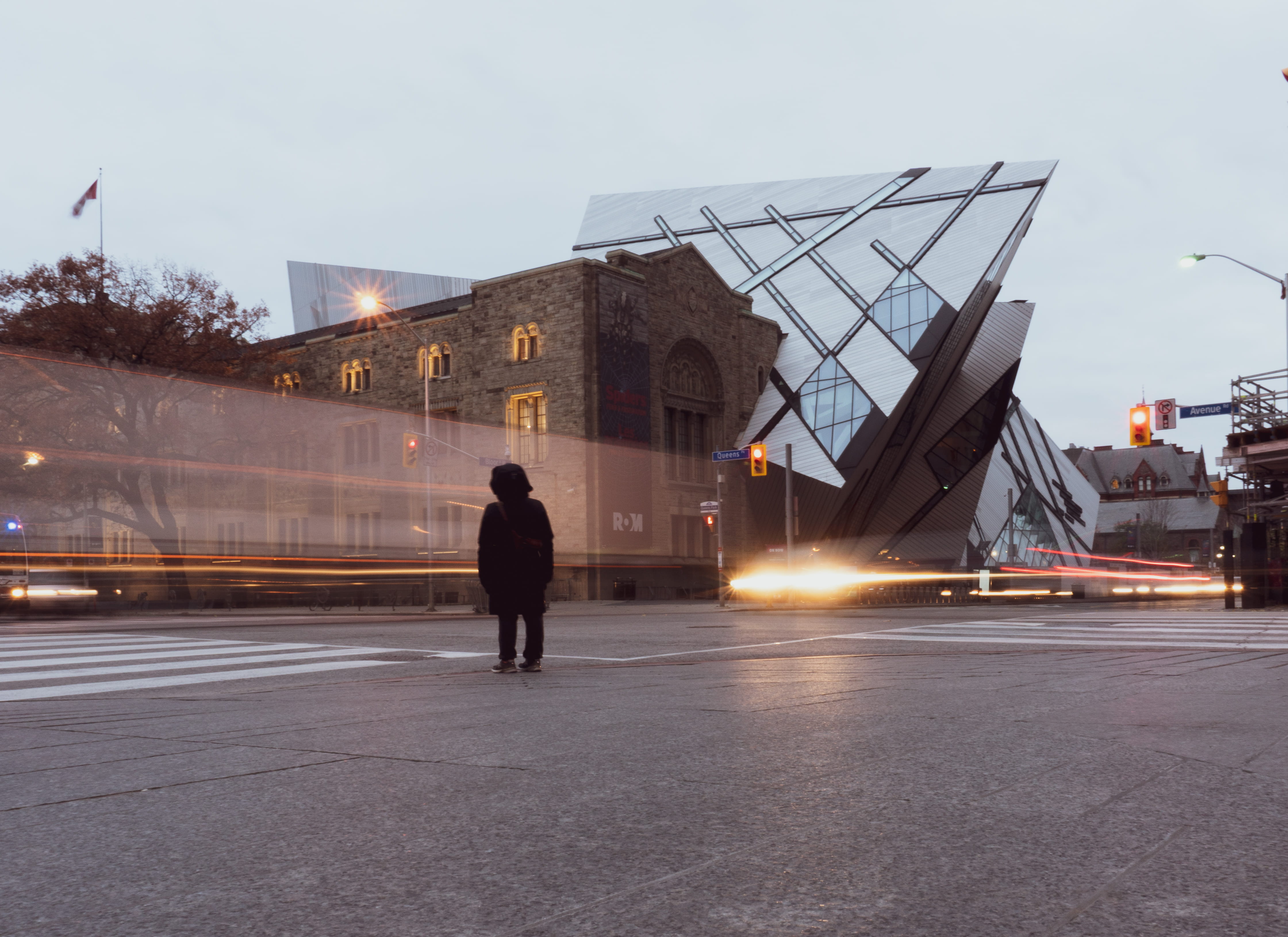 toronto, standing, museum, road, mode of transportation, ontario, architecture, one person, built structure, men, transportation, nature, street, outdoors, HD Wallpaper