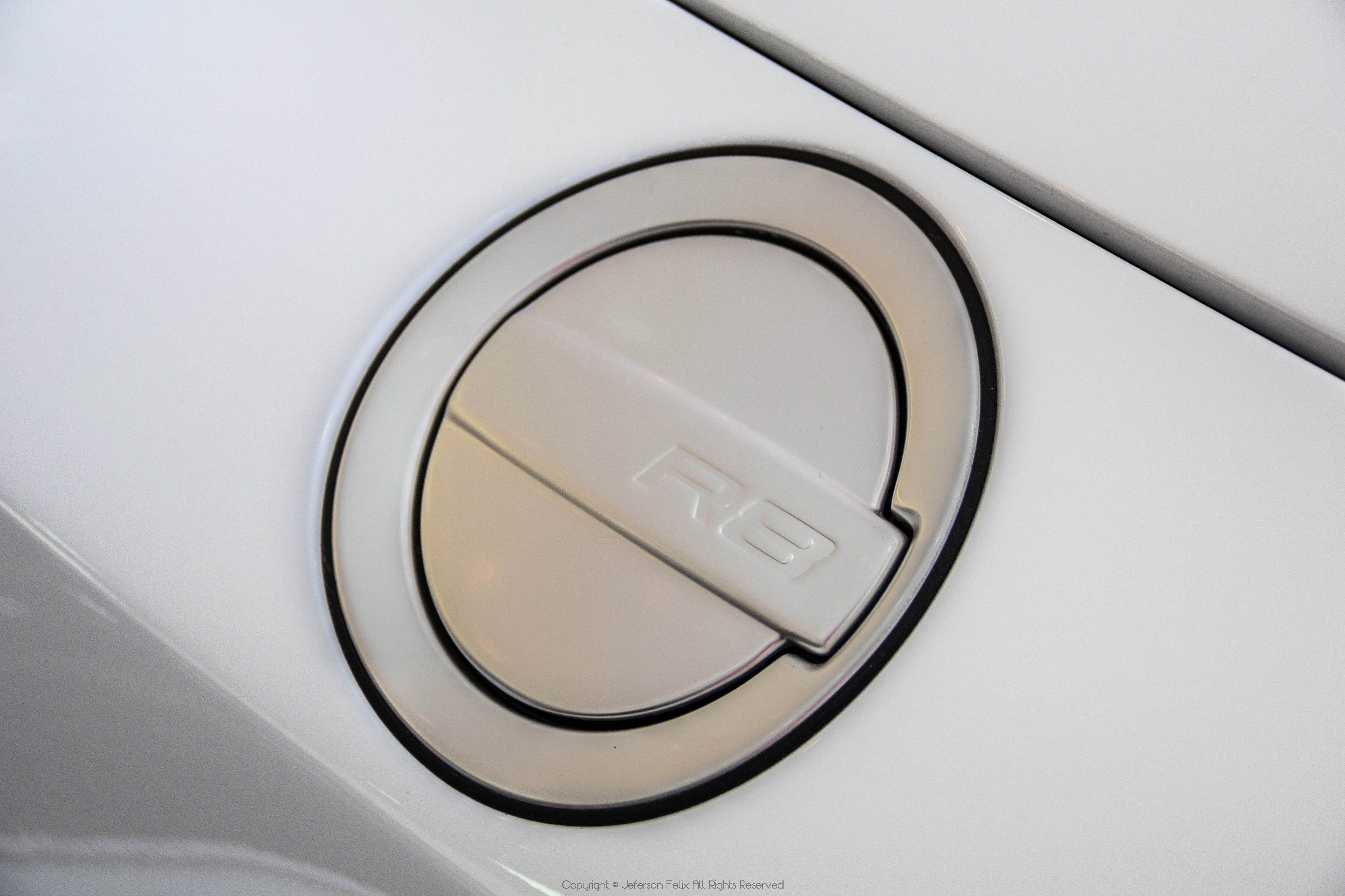 communication, Audi R8, no people, shape, indoors, circle, cable, gray, Audi, white color, electricity, Spyder, close-up, power supply, geometric shape, HD Wallpaper