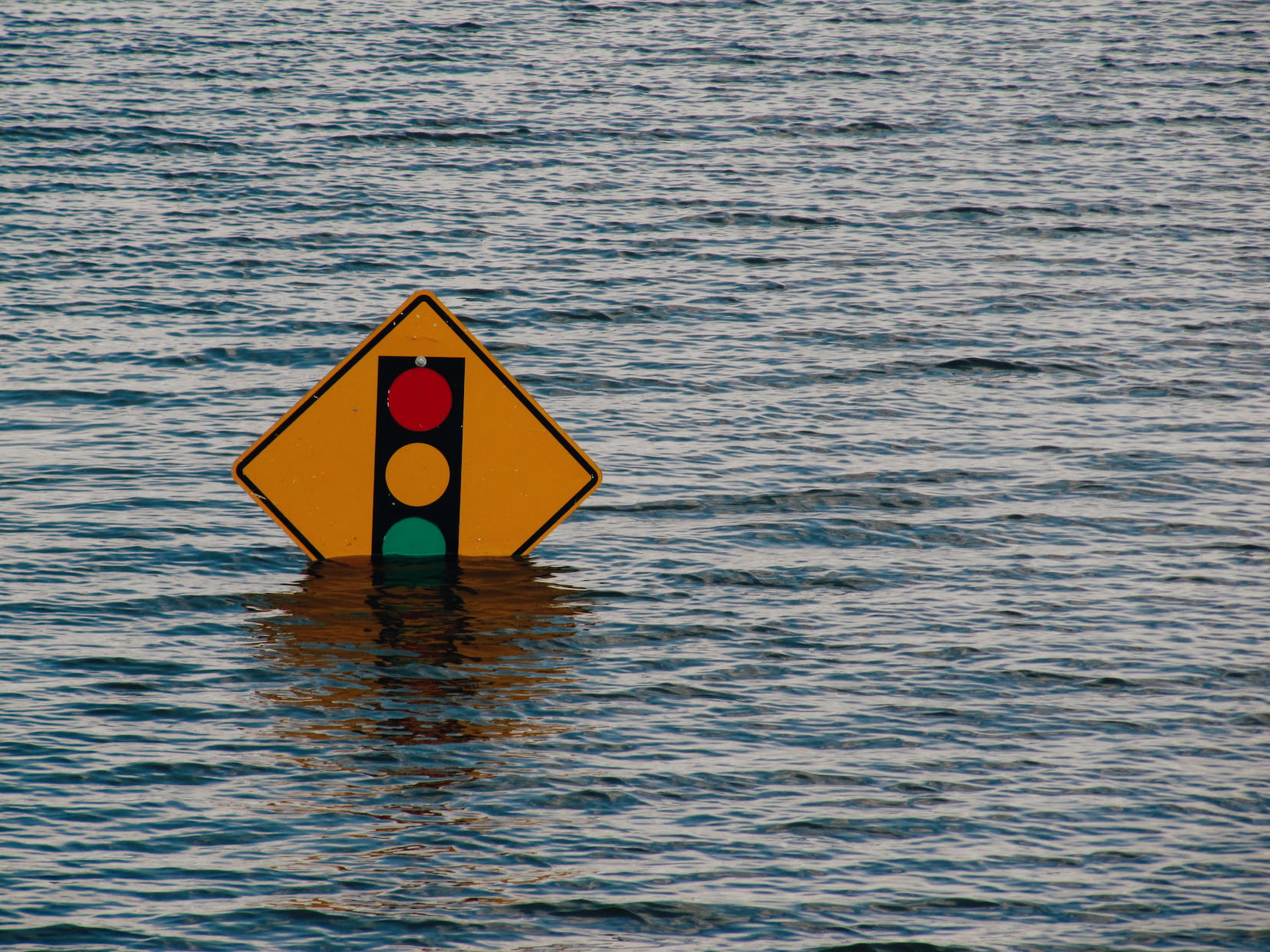 protection, stoplight, 720P, tranquility, red, single object, sea, communication, warning Sign, water, no people, security, yellow, day, road, body, safety, HD Wallpaper