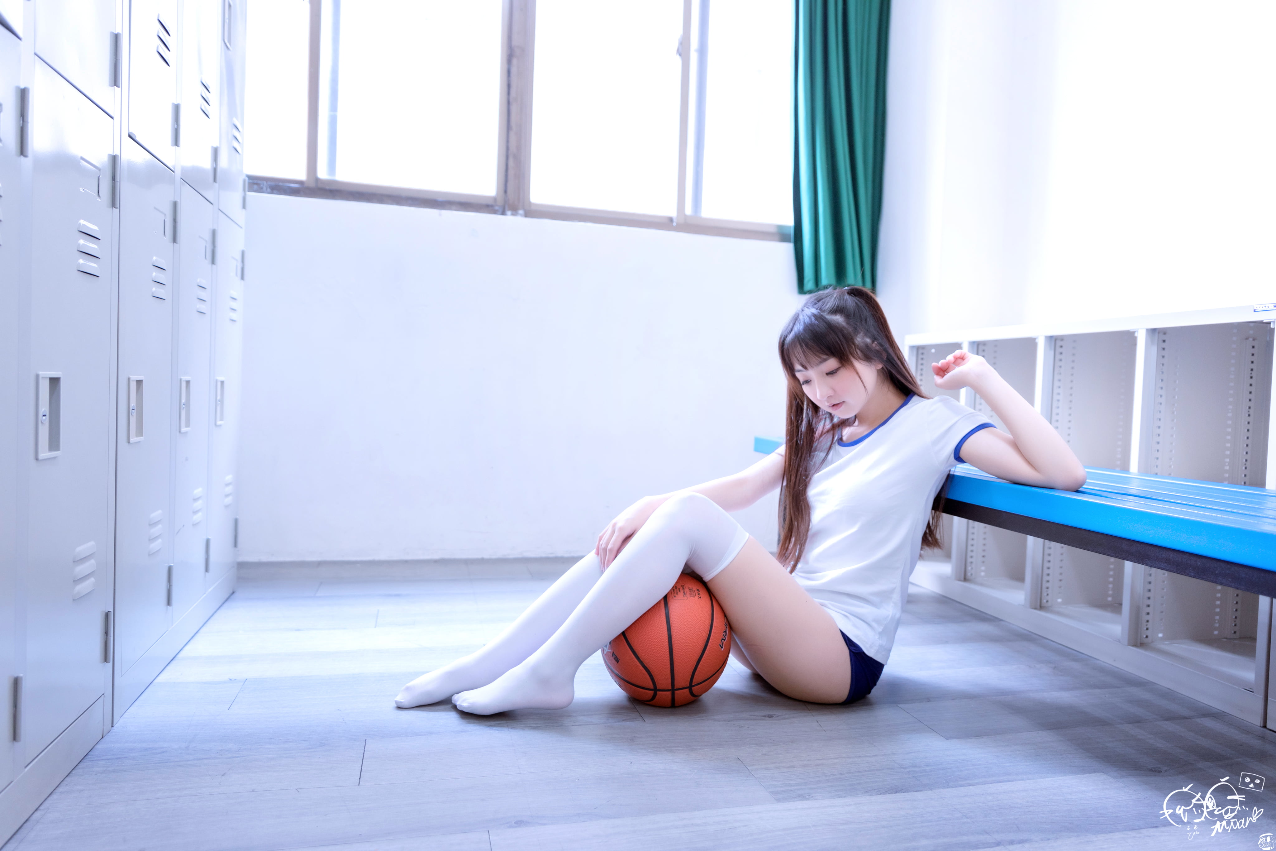 locker room, women, 4K, school, school uniform, long hair, basketball, lockers, bench, Asian, model, brunette, HD Wallpaper