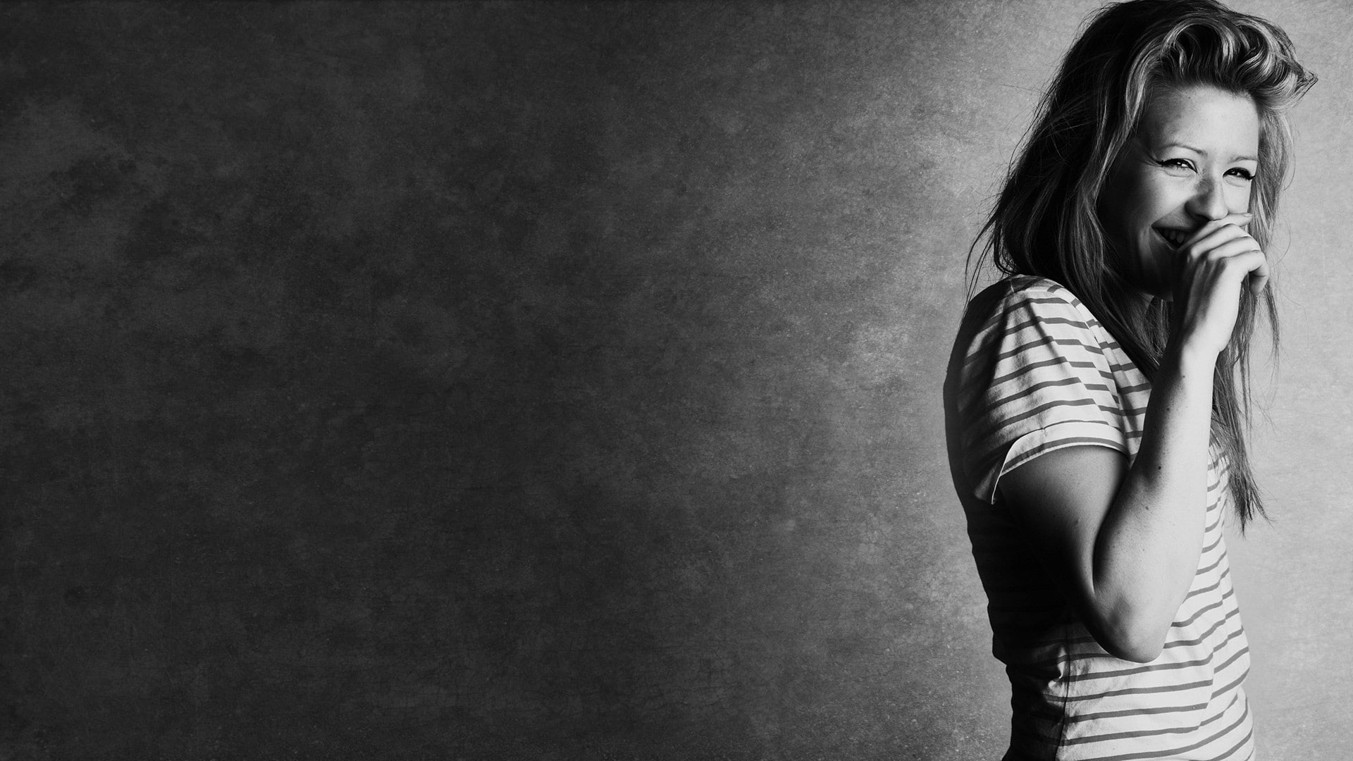 beauty, lifestyles, long hair, teenager, copy space, depression - sadness, women, waist up, casual clothing, young adult, hairstyle, beautiful woman, hair, HD Wallpaper