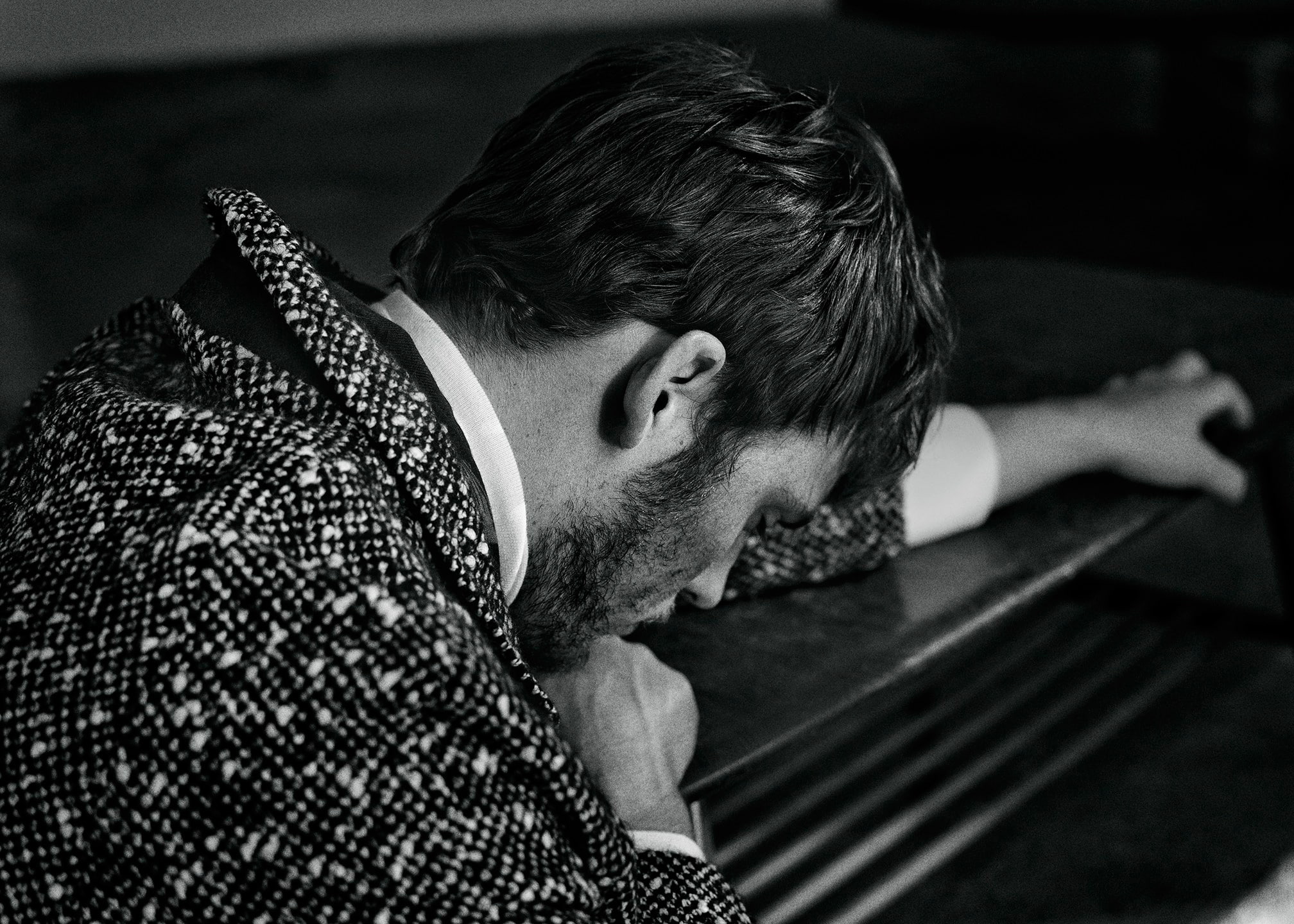 photoshoot, Officiel Hommes, 1080P, July 2014, Sam Claflin, HD Wallpaper
