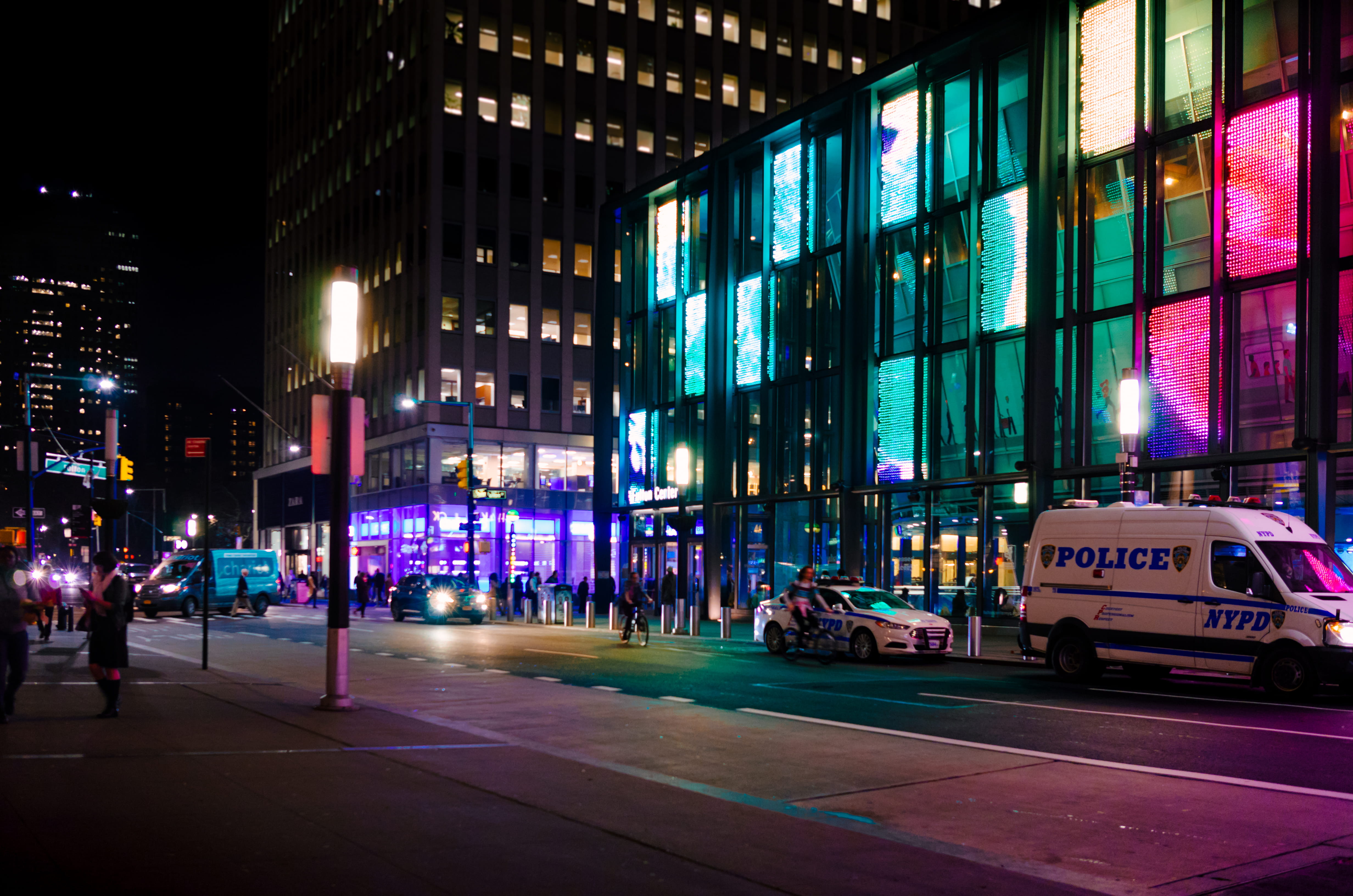 transportation, skyscraper, city life, modern, land vehicle, 4K, cityscape, lights, outdoors, new york, night, architecture, car, mode of transportation, HD Wallpaper