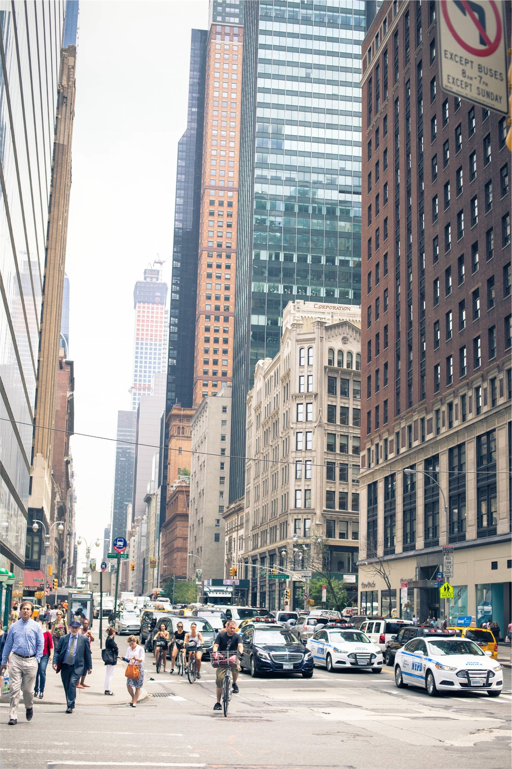 crosswalk, city, cars, tower, skyscraper, streets, built structure, financial district, office building exterior, car, city street, city life, people, roads, Phone HD Wallpaper