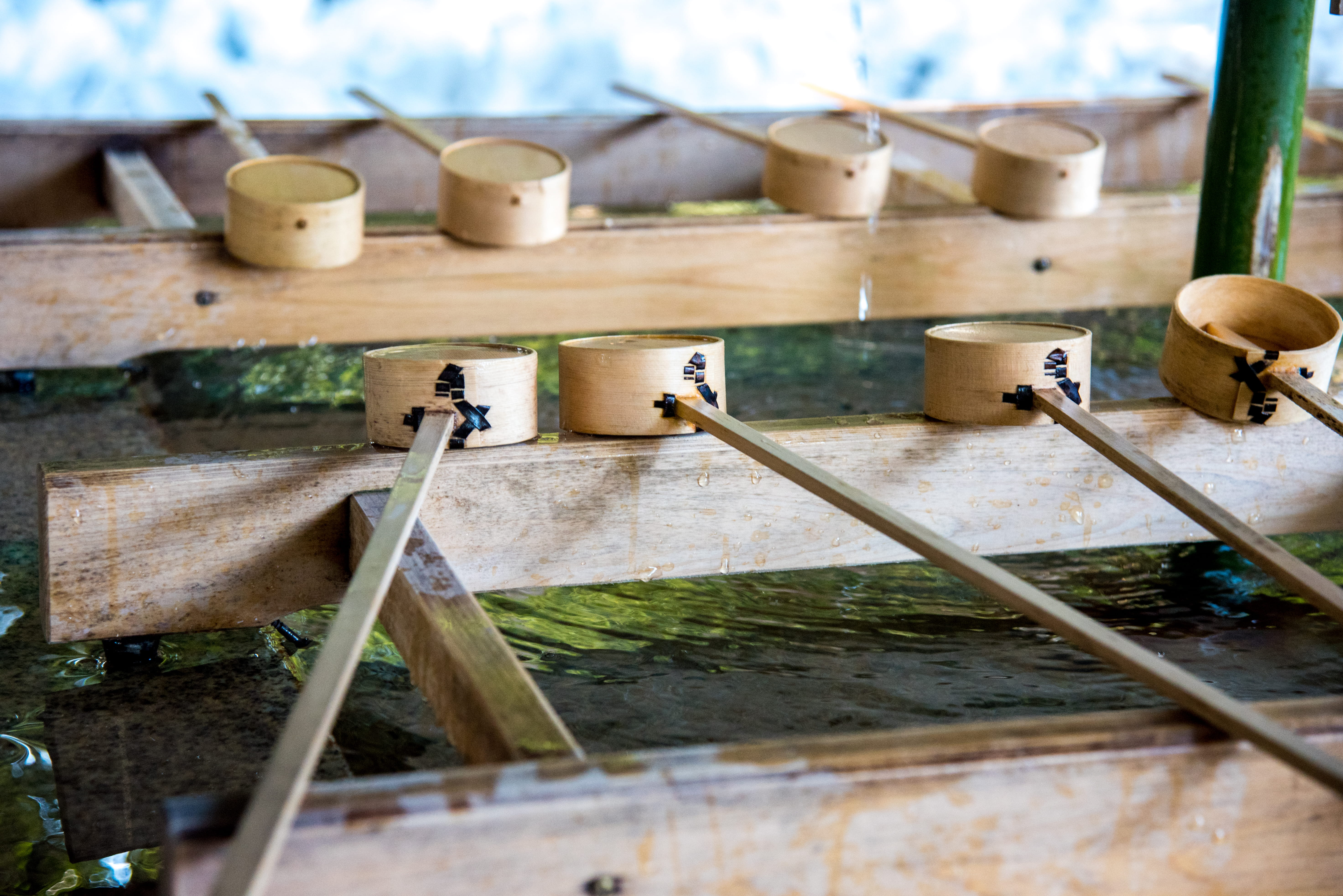 ladle, art and craft, high angle view, coffee table, crate, nature, fountain, outdoors, built structure, meiji jingu, wood - material, table, bowl, no people, HD Wallpaper