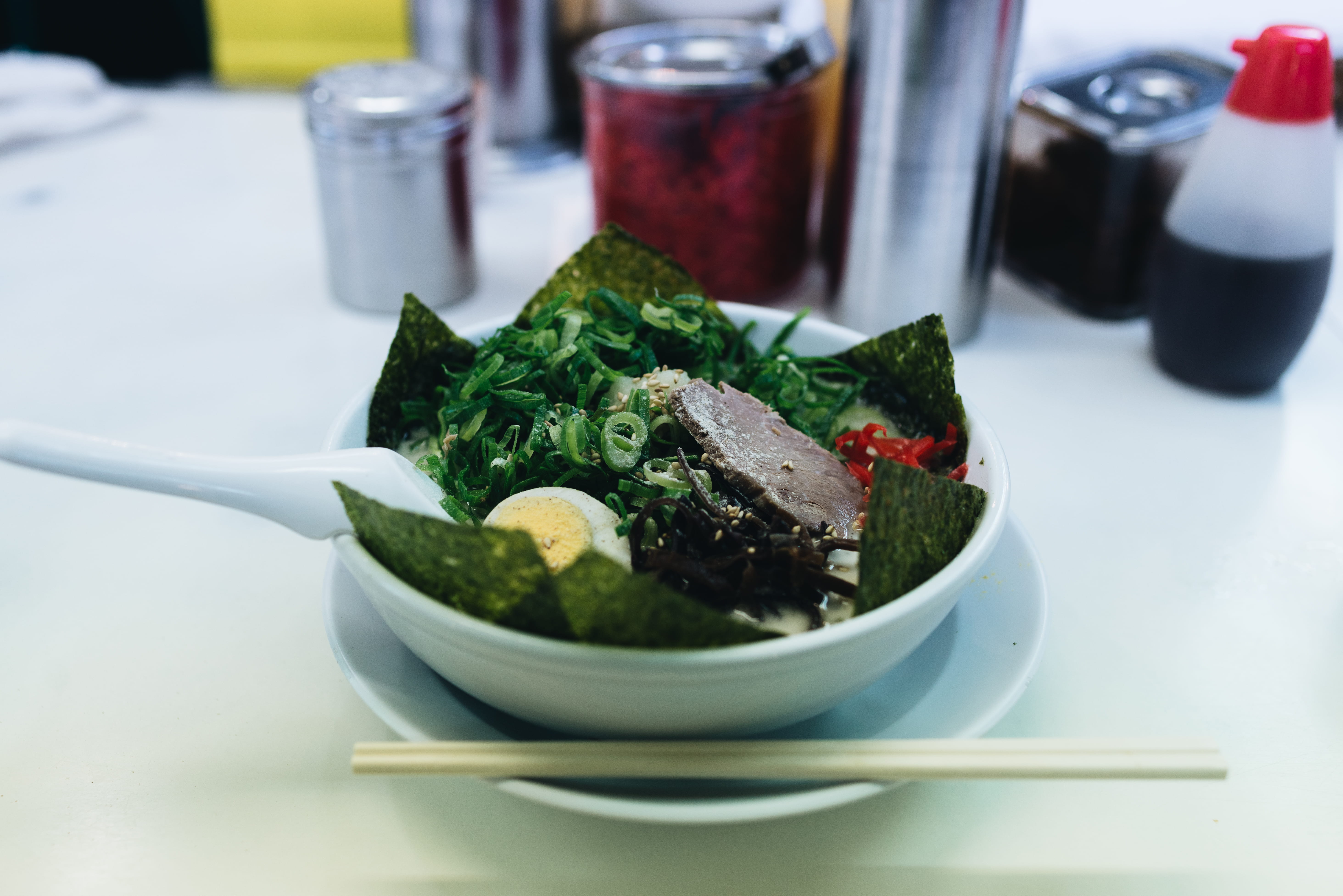 vegetable, wellbeing, shibuya-ku, spinach, close-up, table, freshness, no people, healthy eating, seaweed, indoors, hakata tenjin shibuya minamiguchi, 5K, HD Wallpaper