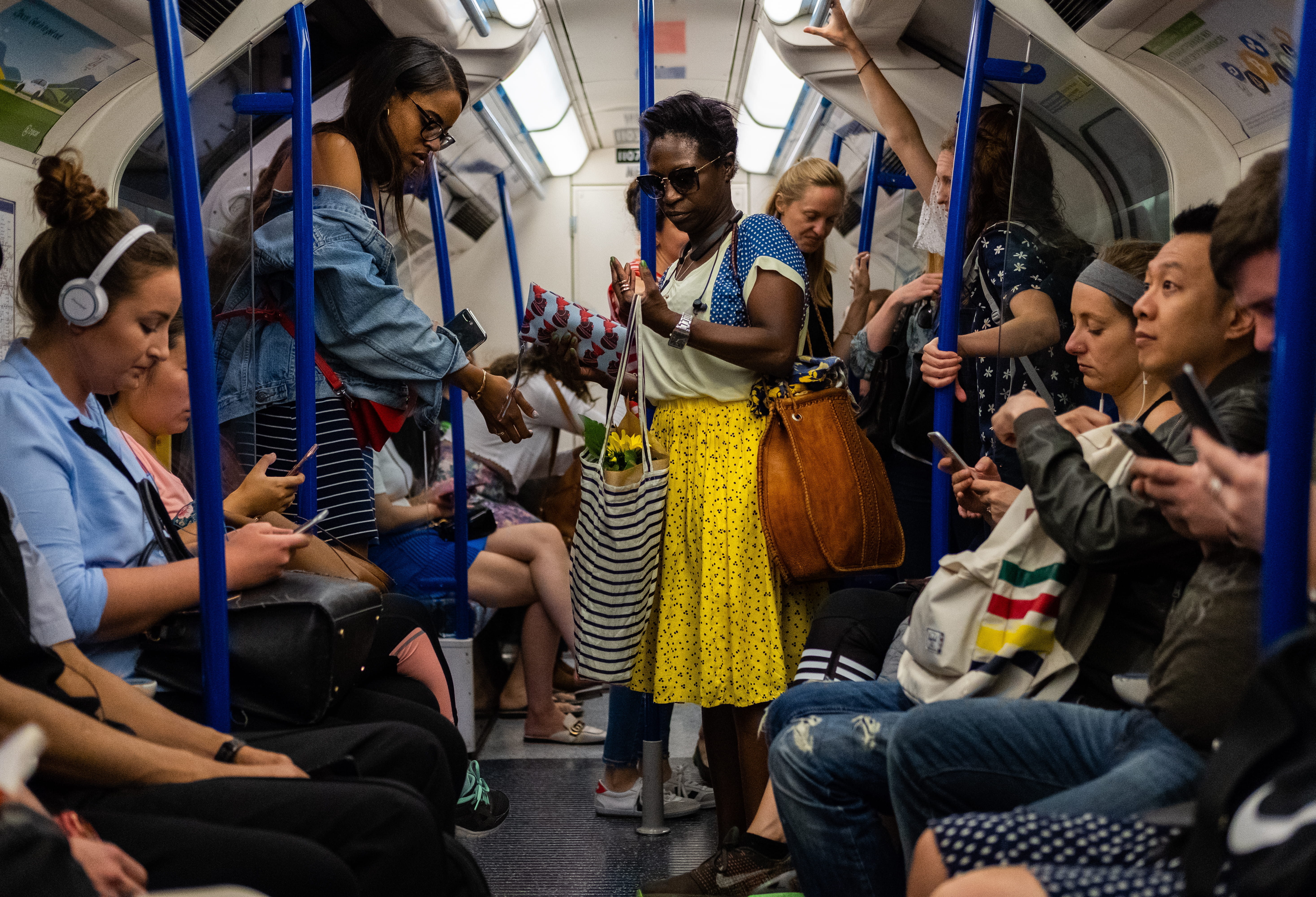 lifestyles, tfl, street, transportation, vehicle interior, large group of people, commute, occupation, tube, colourful, england, 5K, people, rail transportation, HD Wallpaper